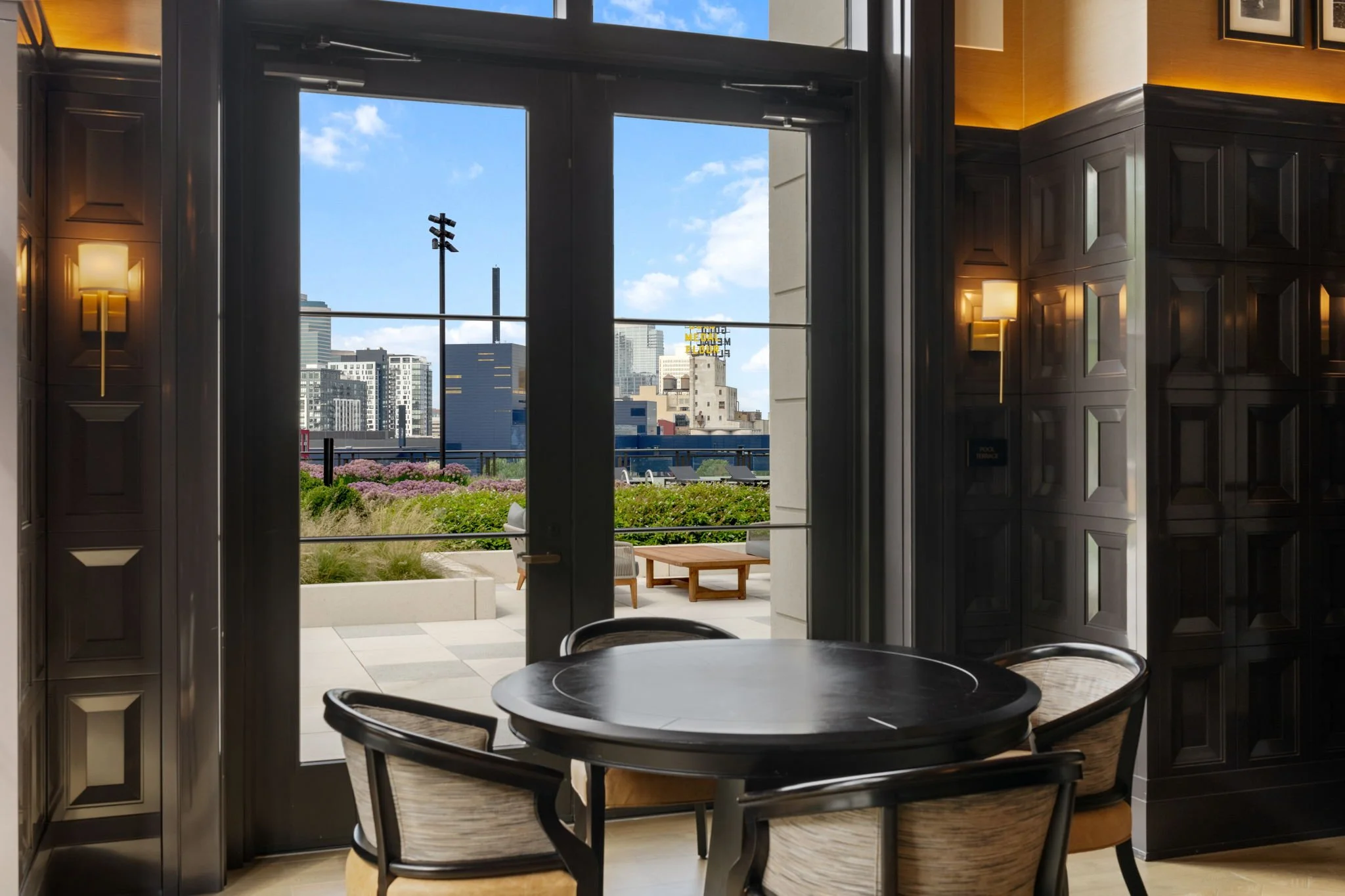 91-web-or-mls-1111-w-river-pkwy-24a.jpg