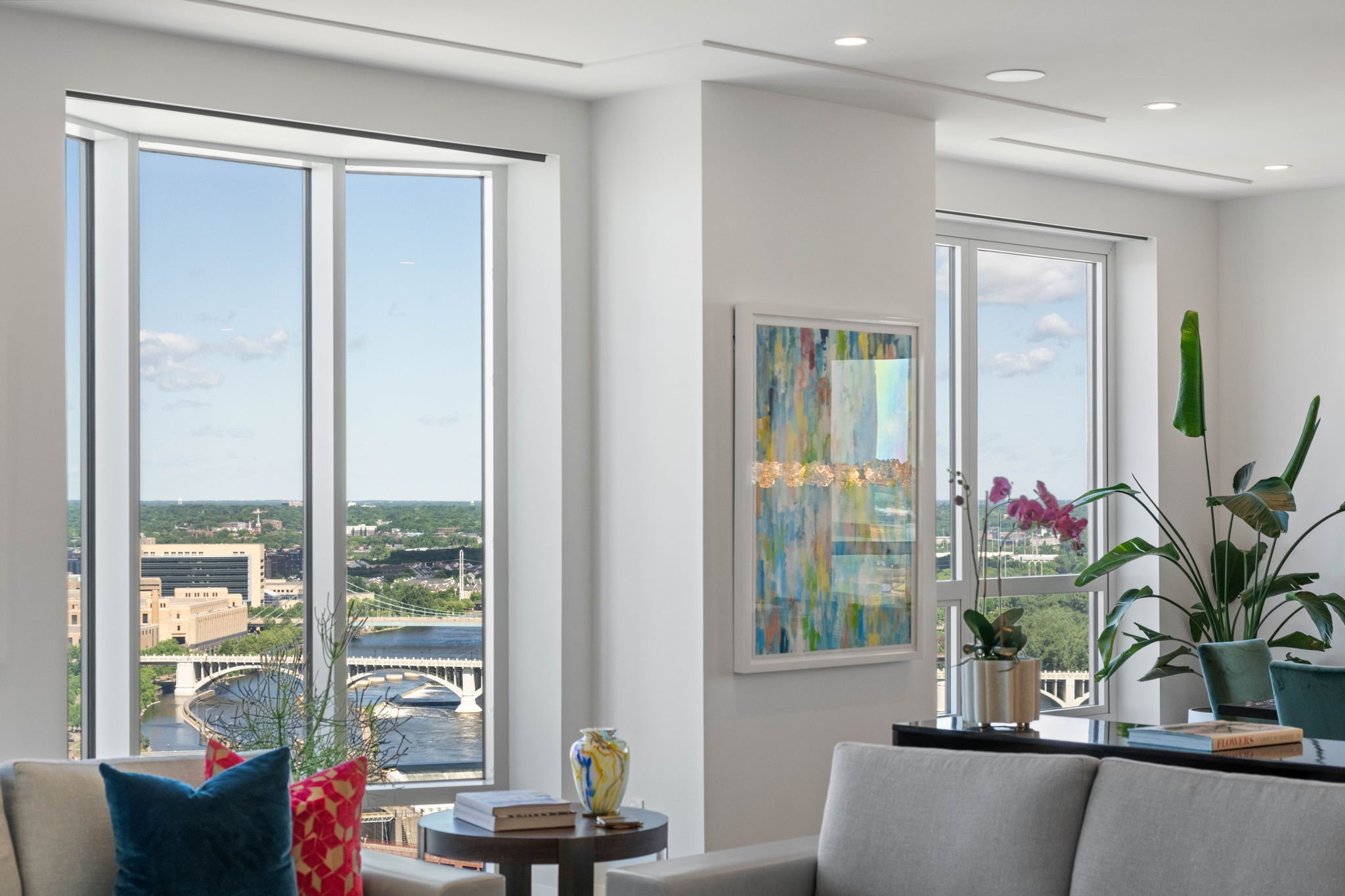 20-web-or-mls-1111-w-river-pkwy-25a.jpg