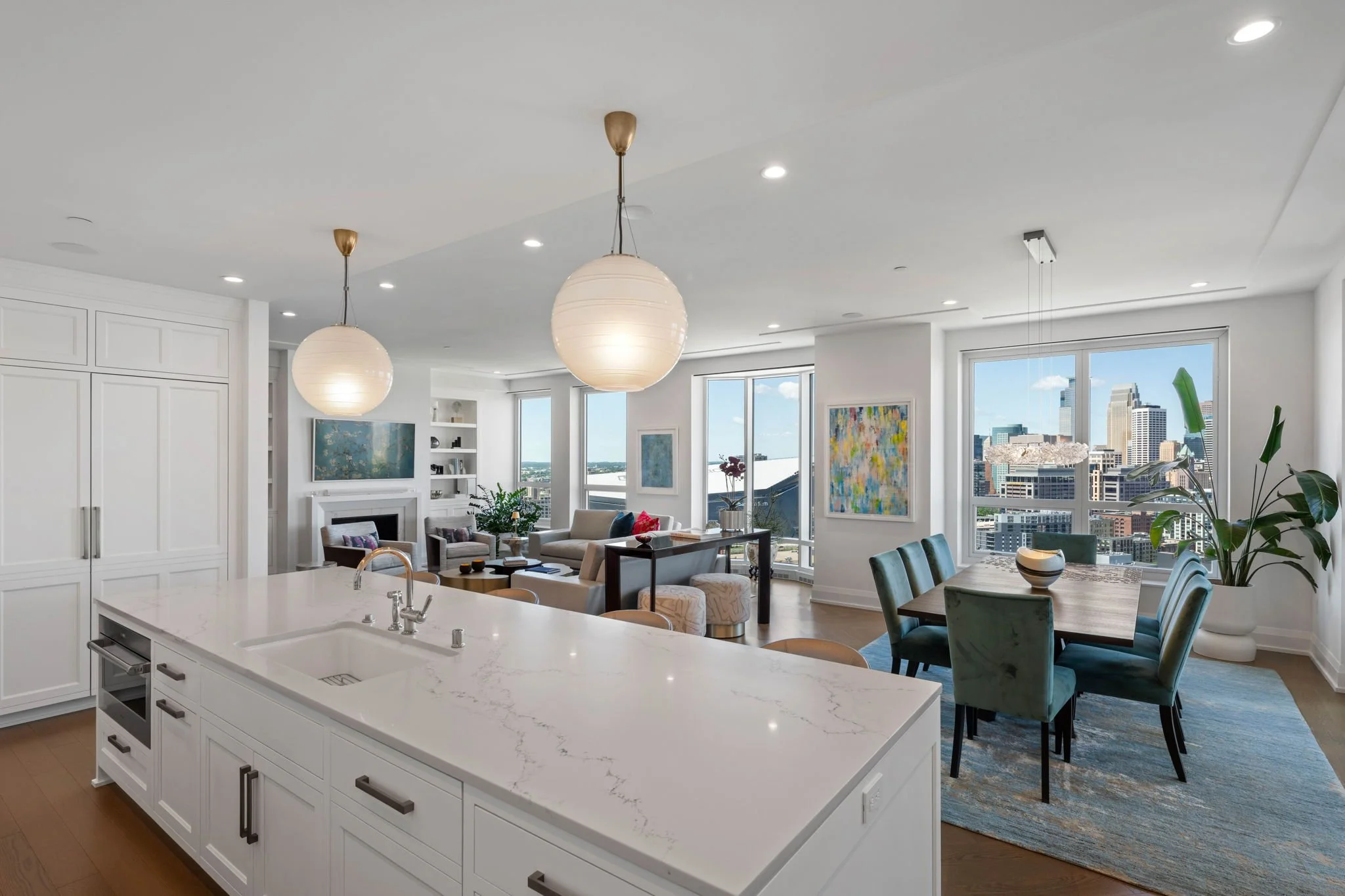 25-web-or-mls-1111-w-river-pkwy-25a.jpg