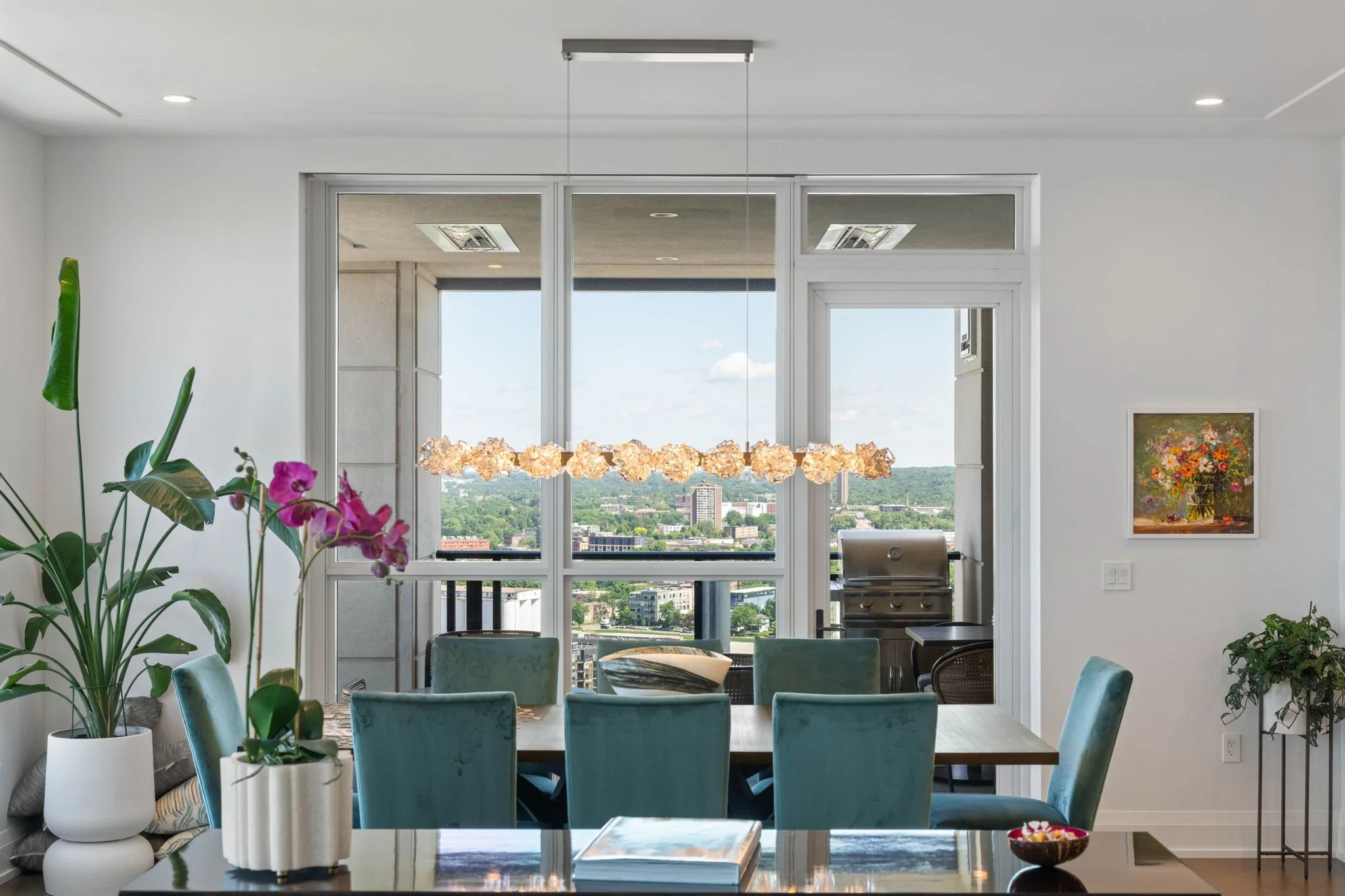 31-web-or-mls-1111-w-river-pkwy-25a.jpg