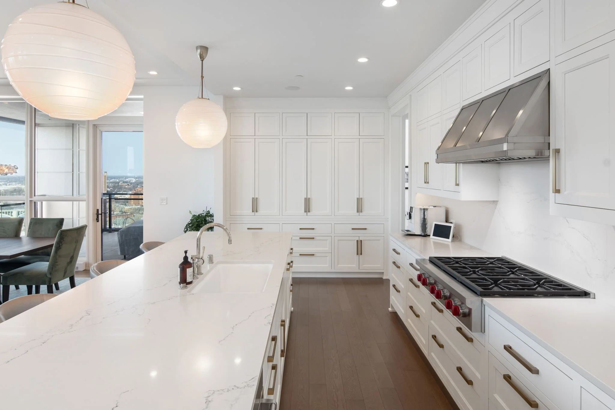 46-web-or-mls-1111-w-river-pkwy-25a.jpg