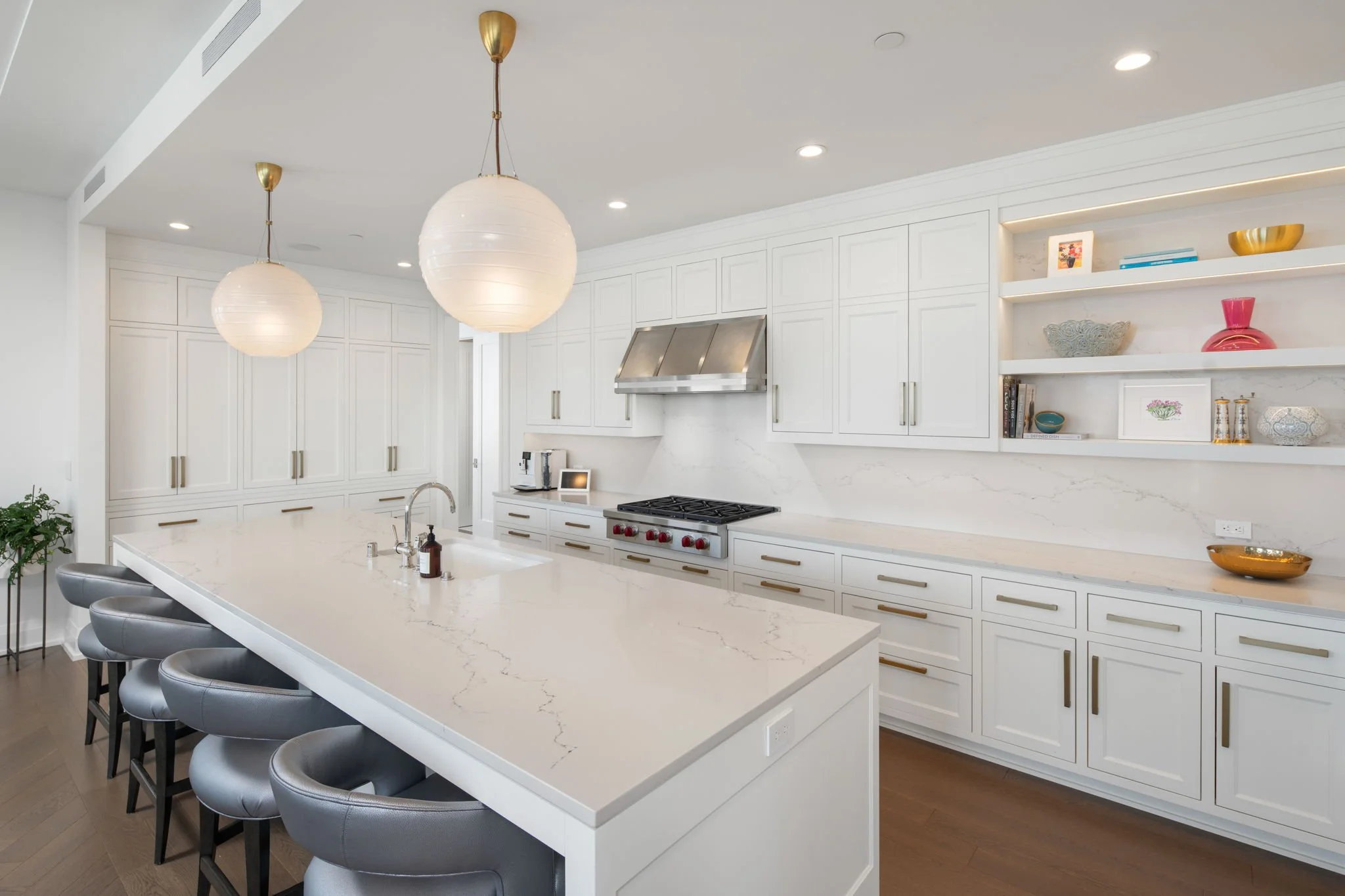 47-web-or-mls-1111-w-river-pkwy-25a.jpg