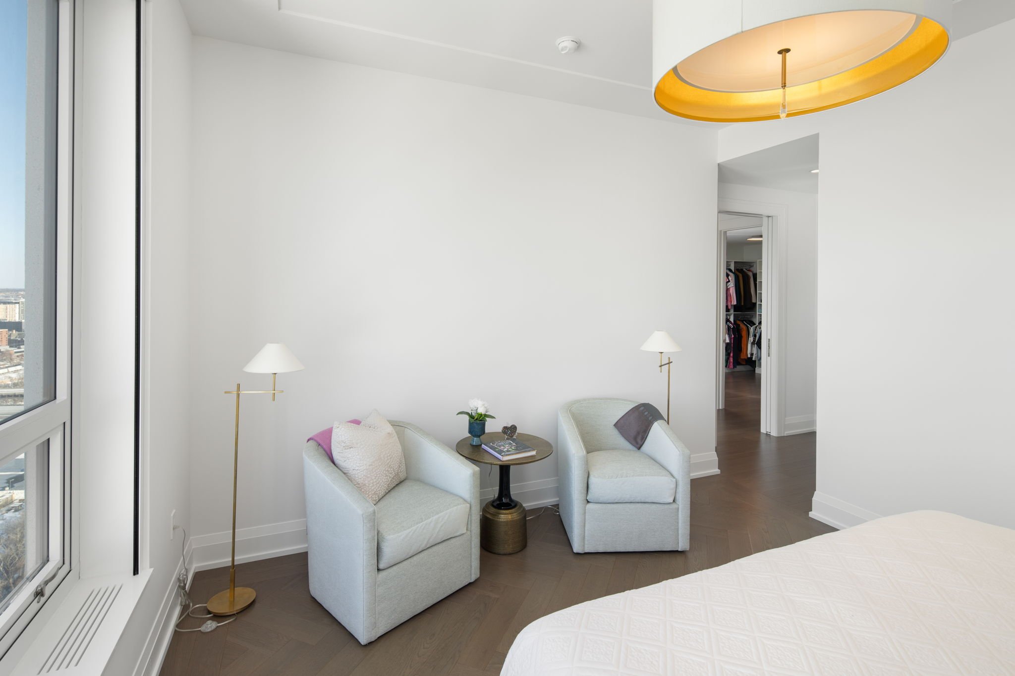 51-65-web-or-mls-1111-w-river-pkwy-25a.jpg