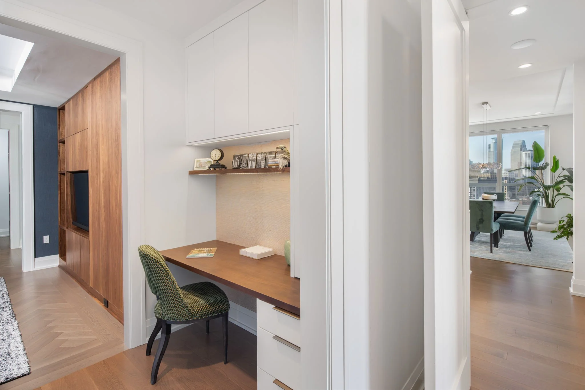 53-web-or-mls-1111-w-river-pkwy-25a.jpg