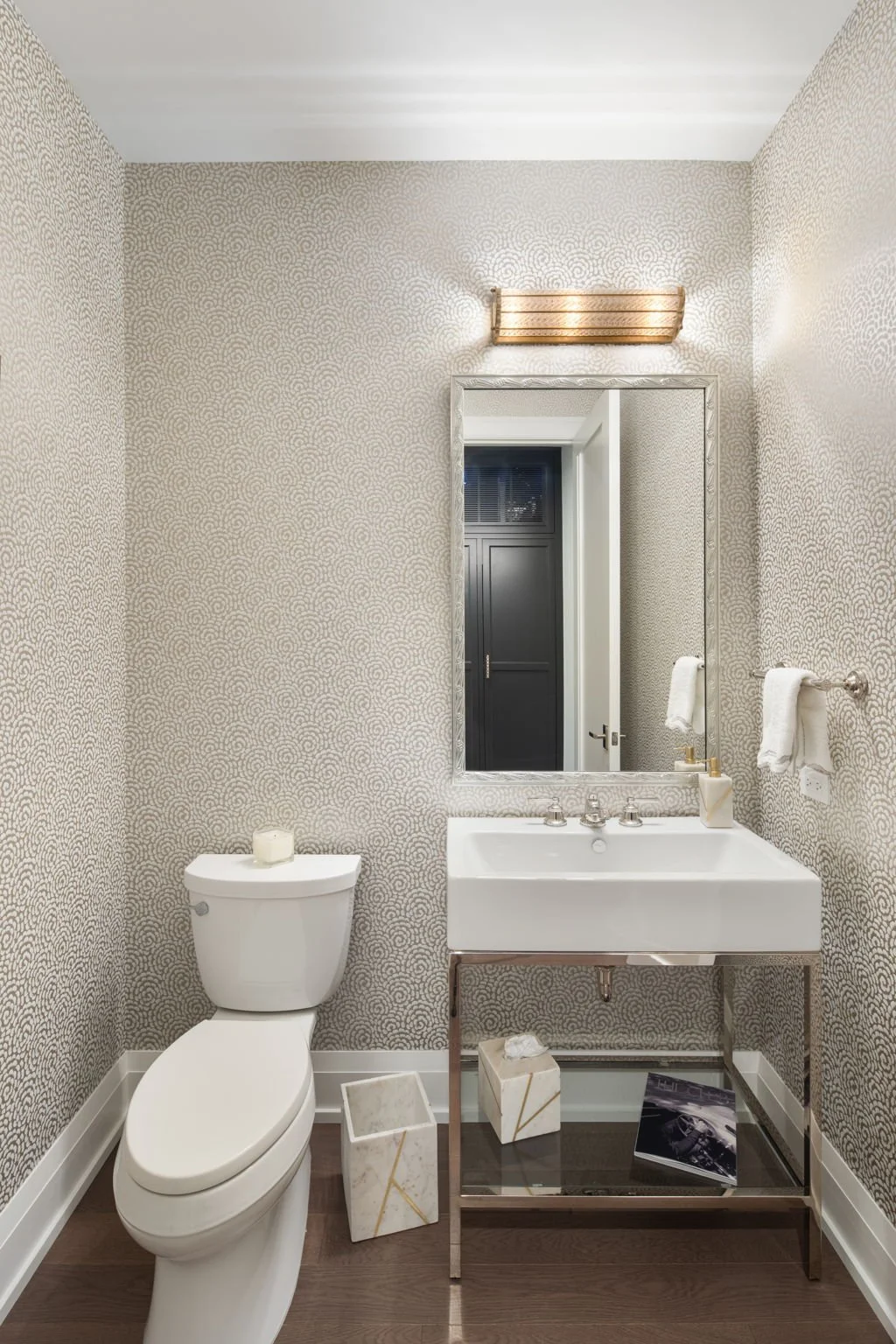 62-9-web-or-mls-1111-w-river-pkwy-25a.jpg