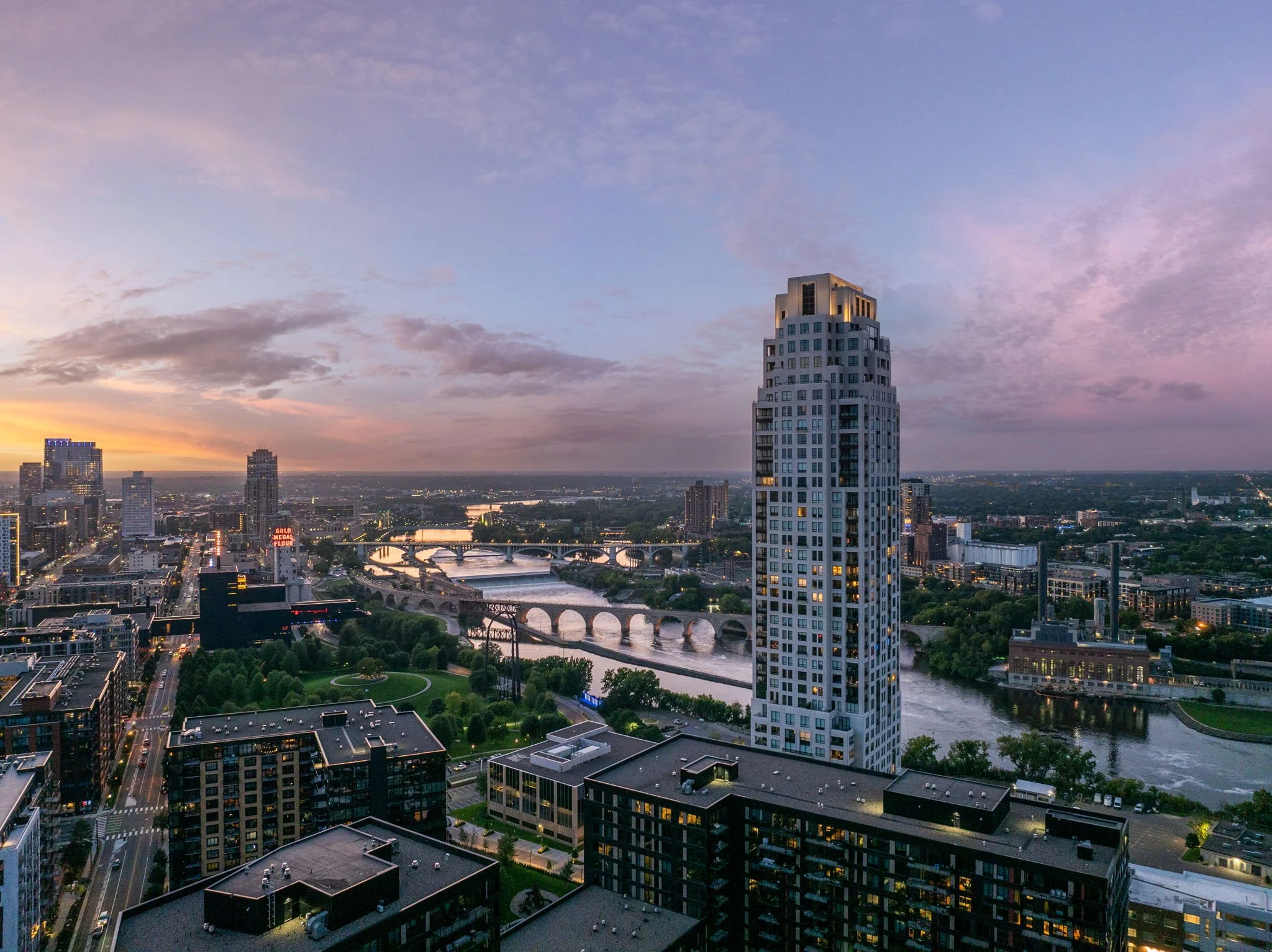 85-web-or-mls-1111-w-river-pkwy-25a.jpg