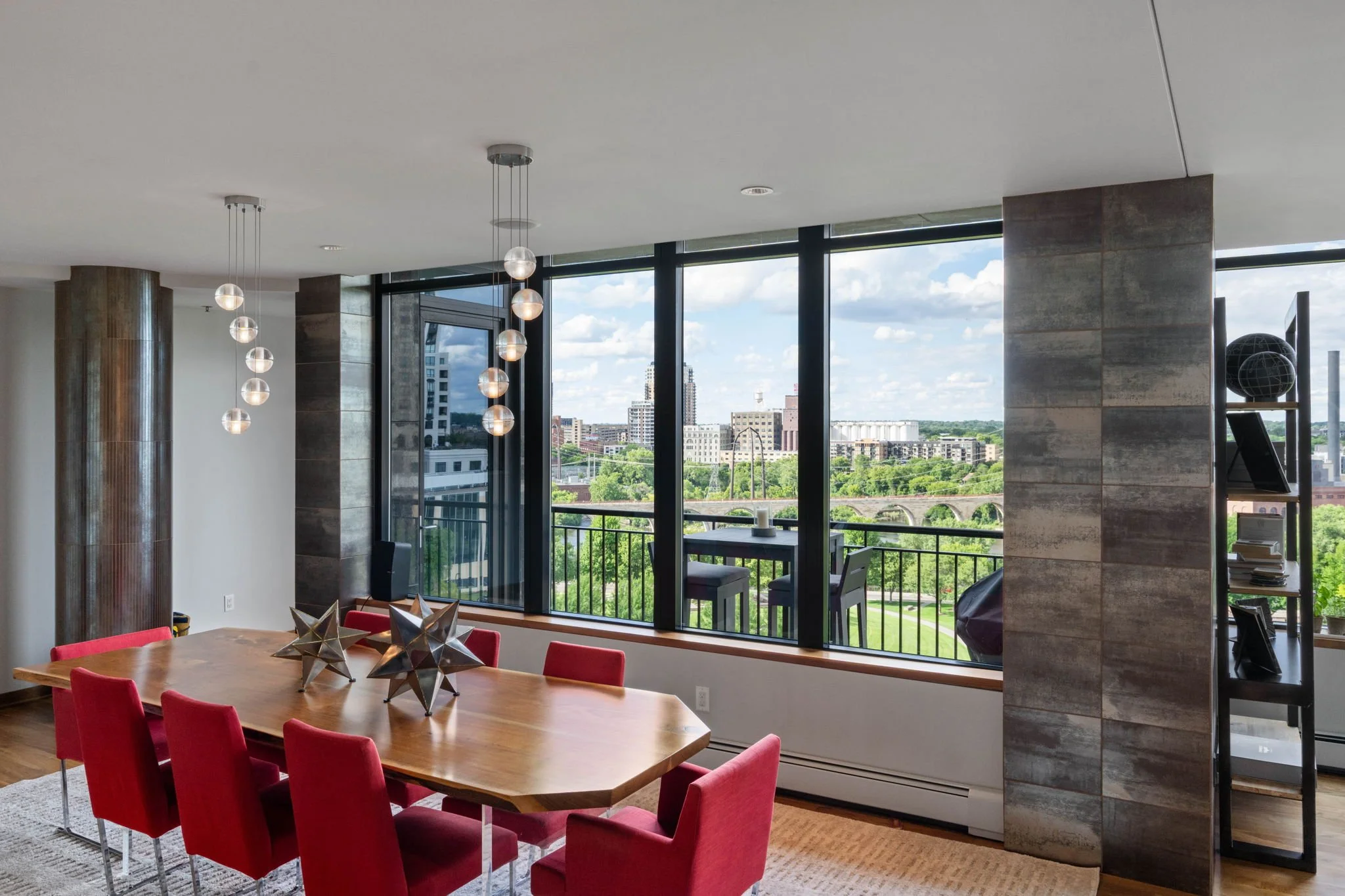 10-web-or-mls-215-10th-ave-s-910.jpg