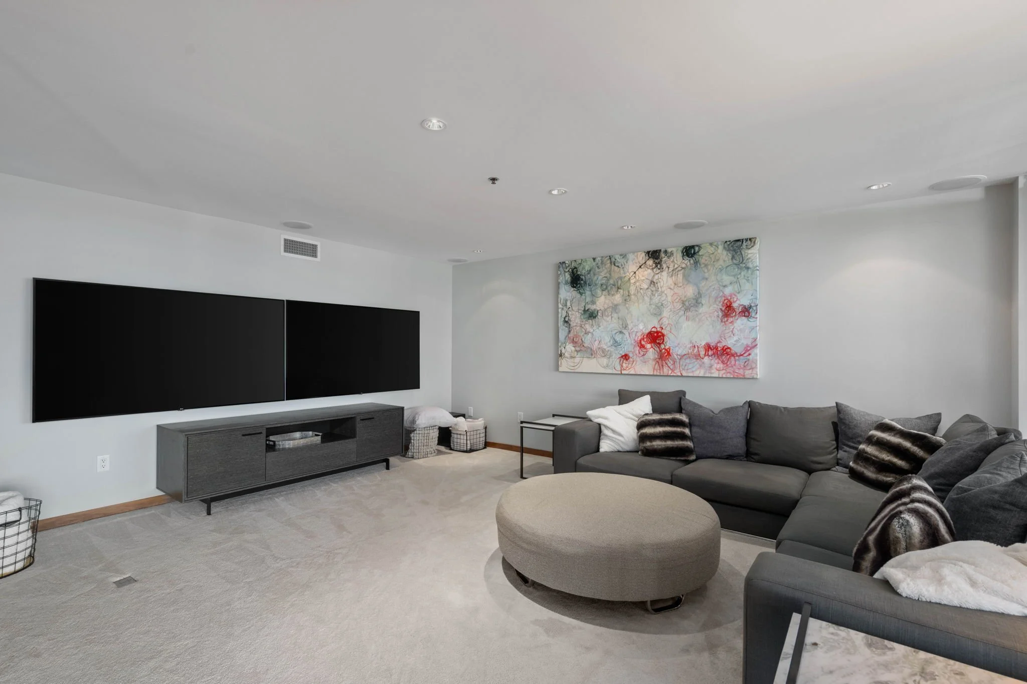 25-web-or-mls-215-10th-ave-s-910.jpg