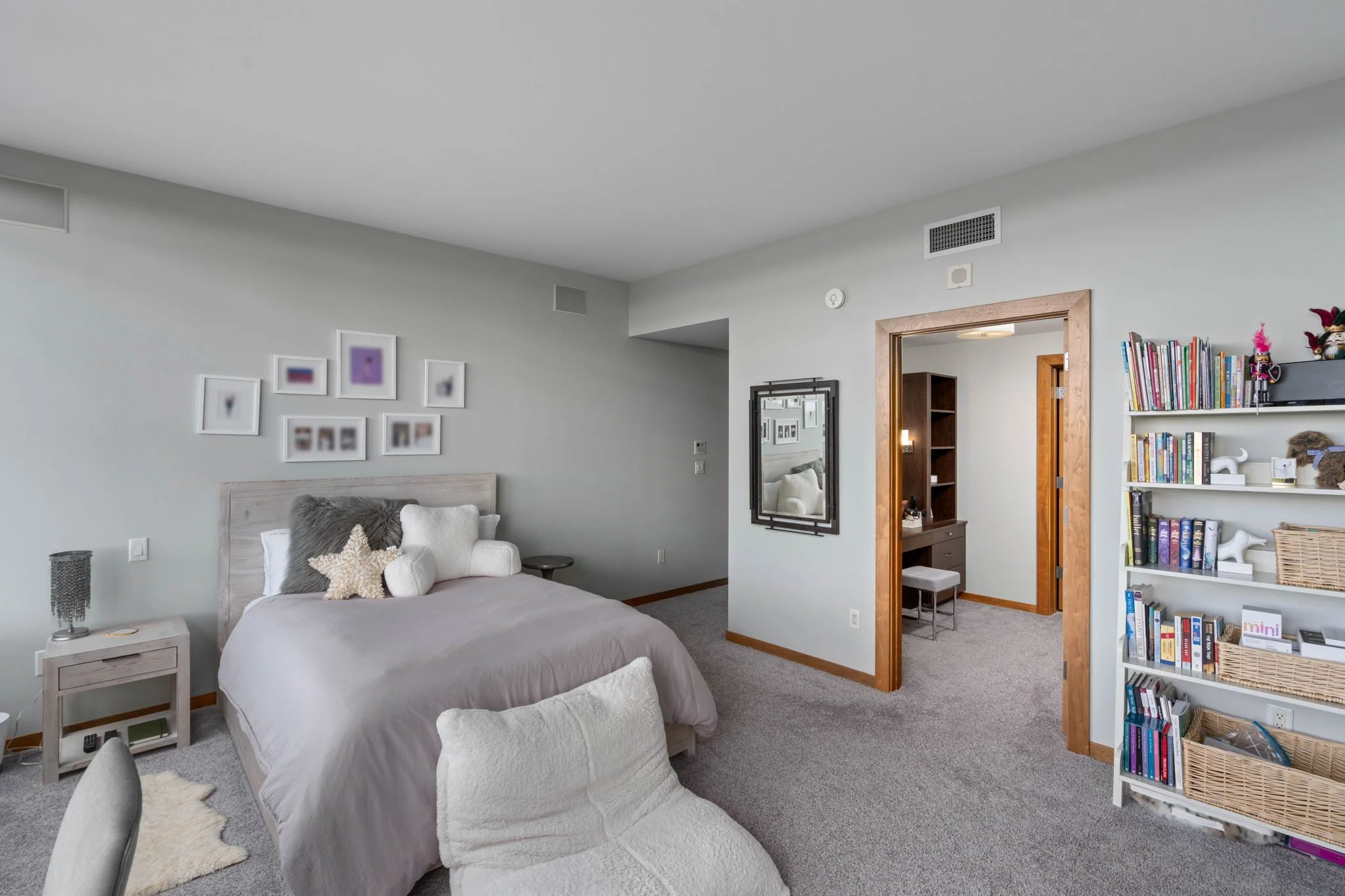 45-web-or-mls-215-10th-ave-s-910.jpg