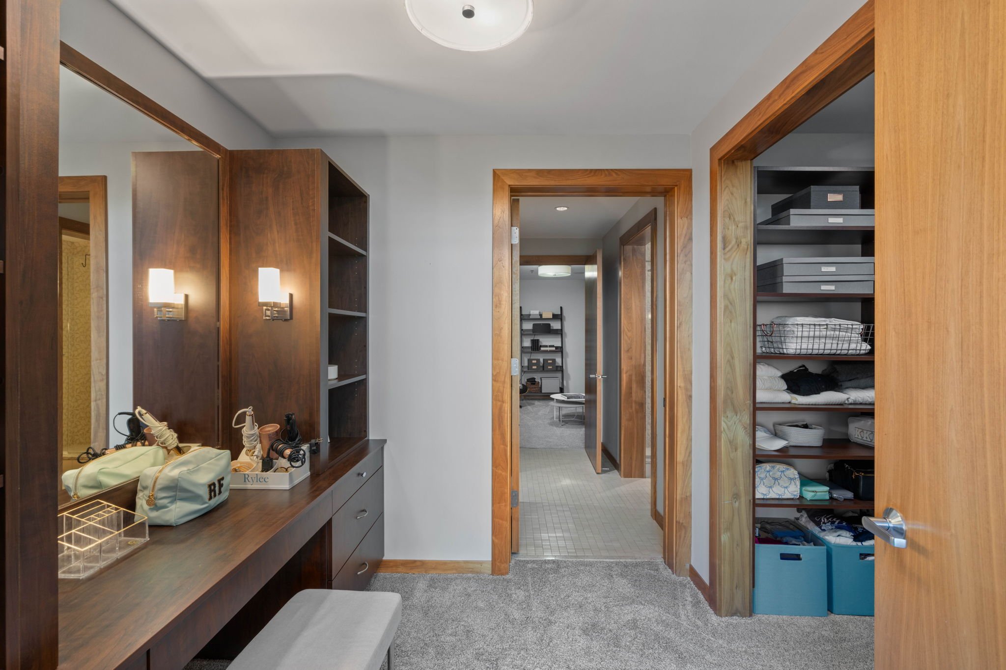 46-web-or-mls-215-10th-ave-s-910.jpg