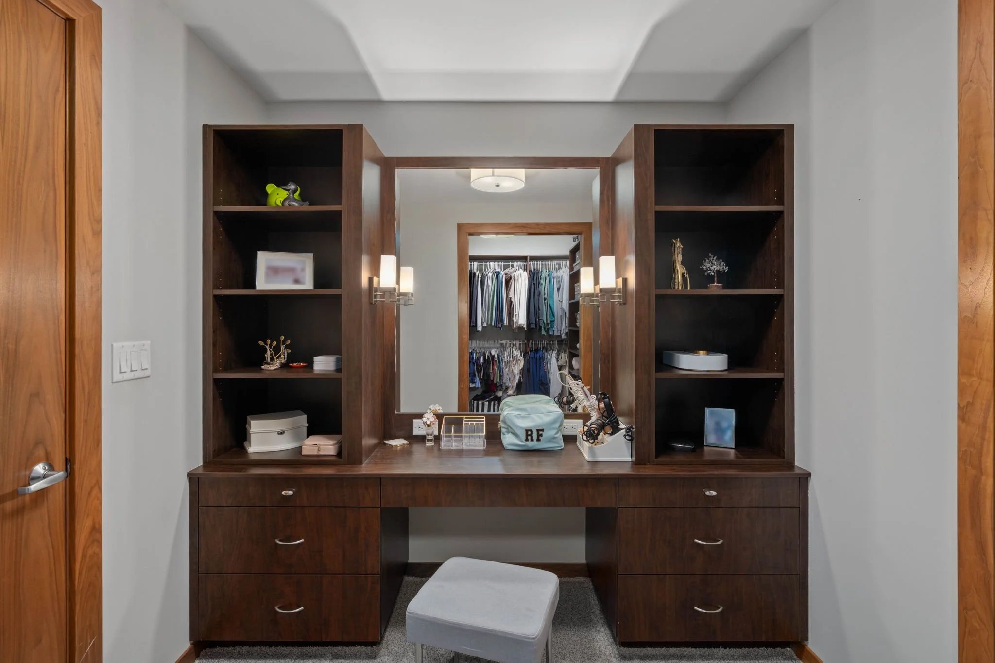 48-web-or-mls-215-10th-ave-s-910.jpg