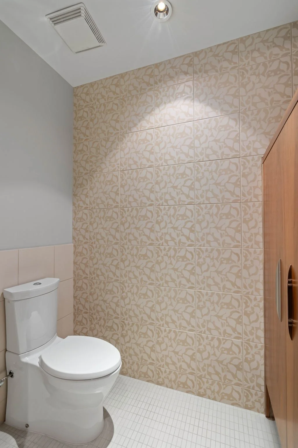 52-web-or-mls-215-10th-ave-s-910.jpg