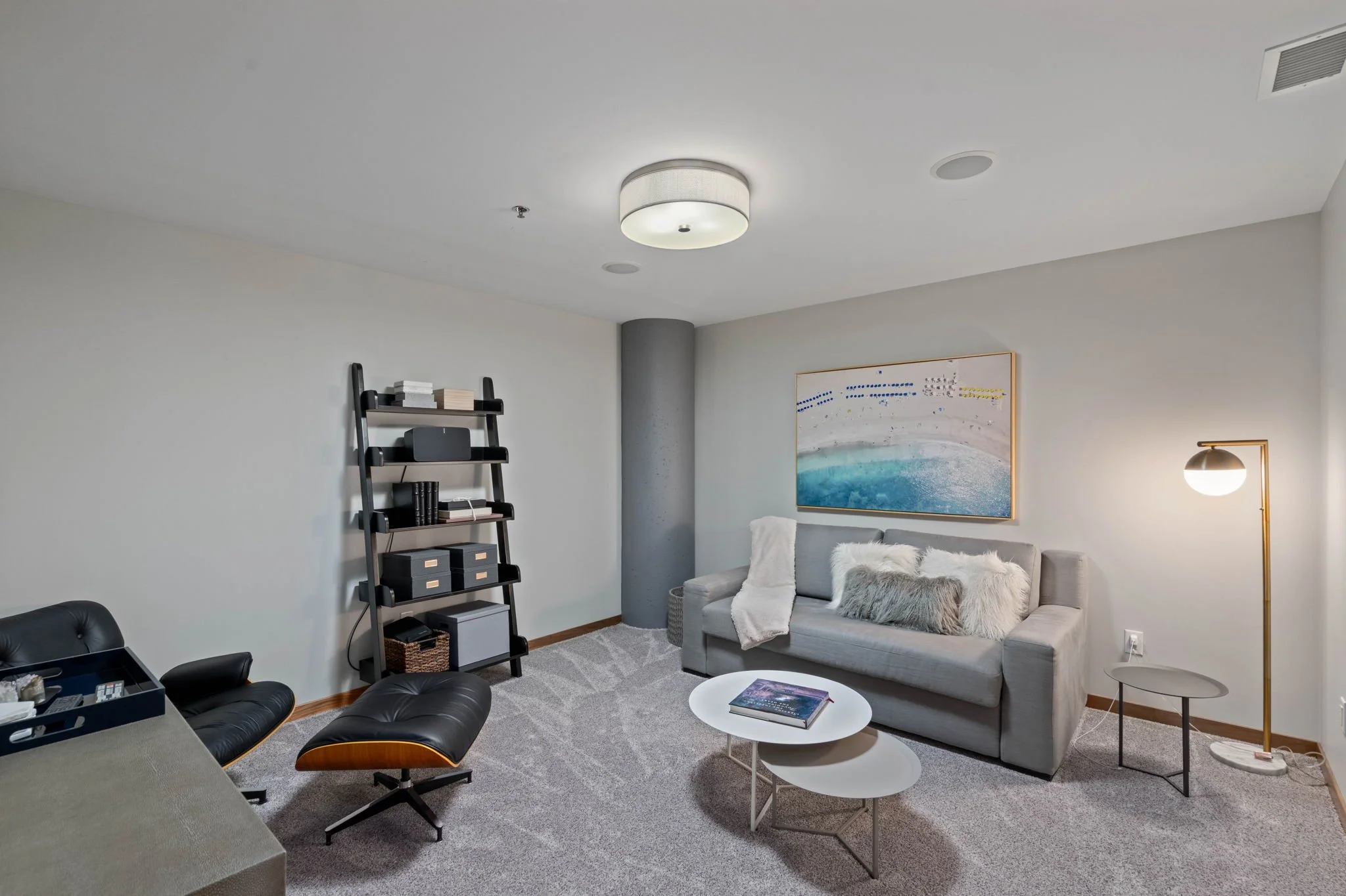 53-web-or-mls-215-10th-ave-s-910.jpg