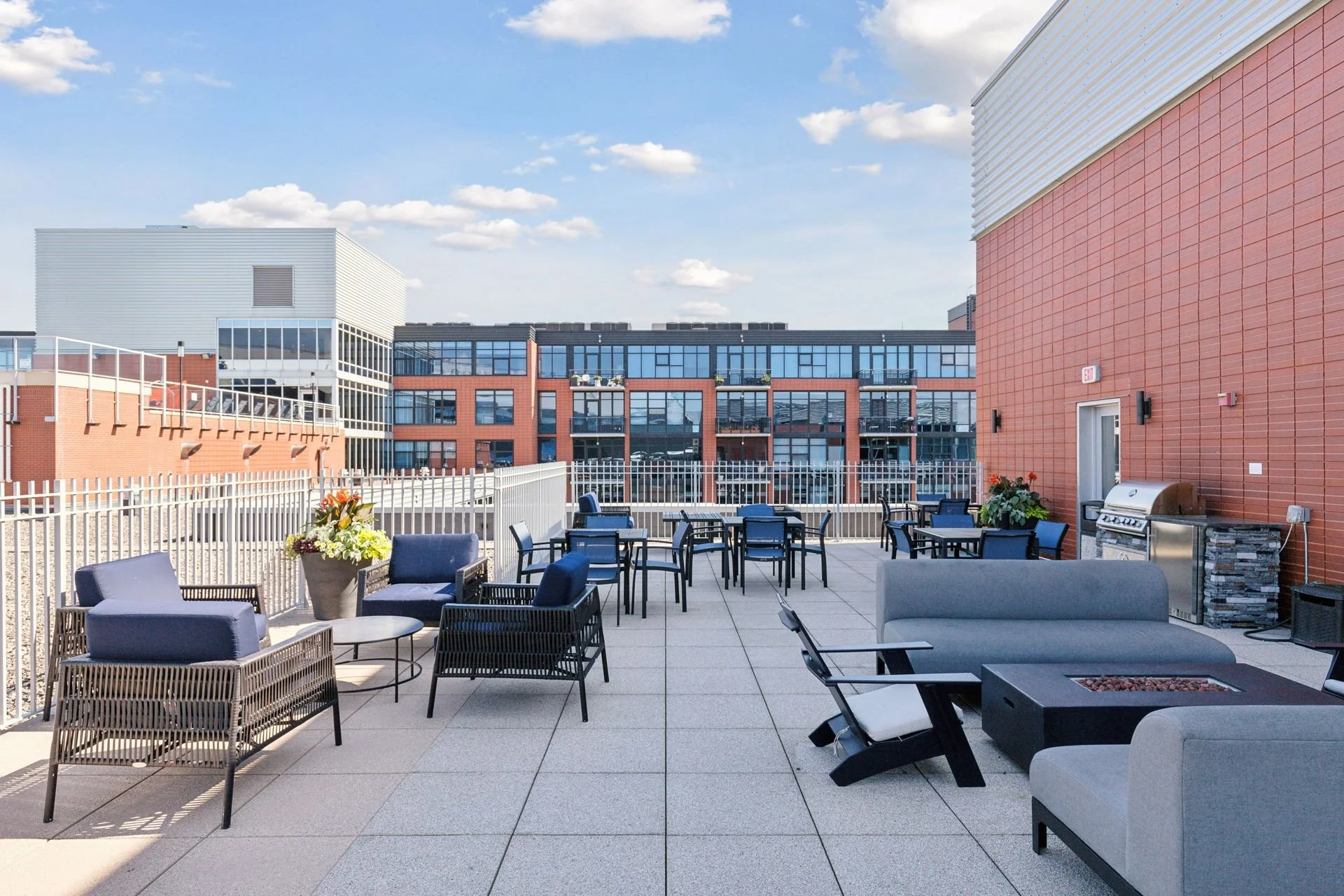 215 10th Ave S 213 - Spacecrafting - 0098.jpg
