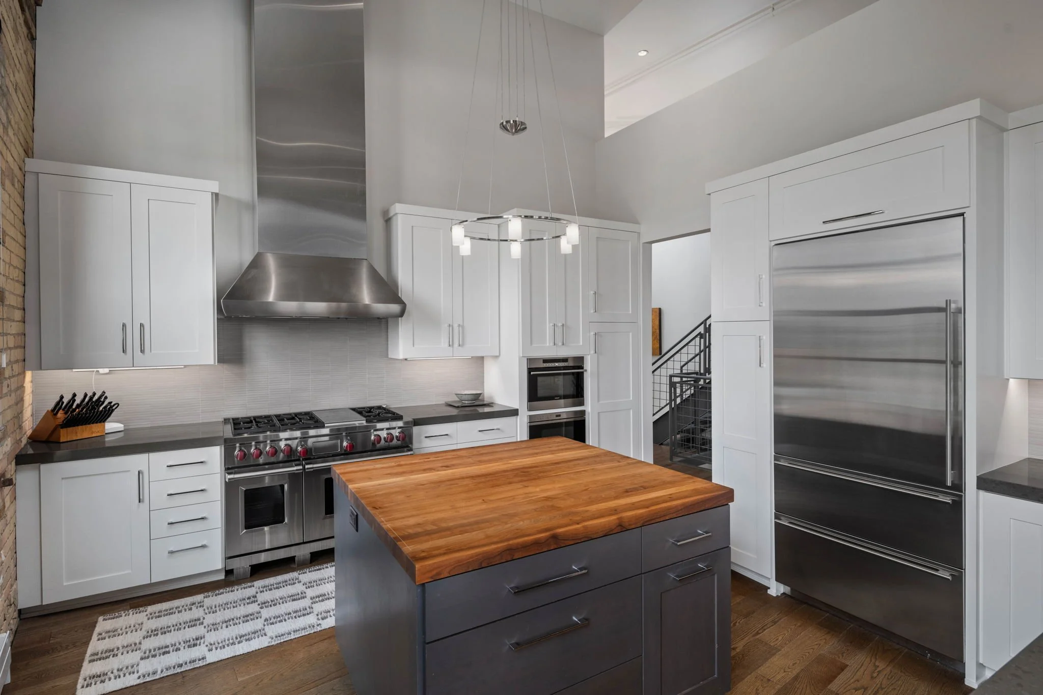 25-web-or-mls-117-portland-ave-302.jpg