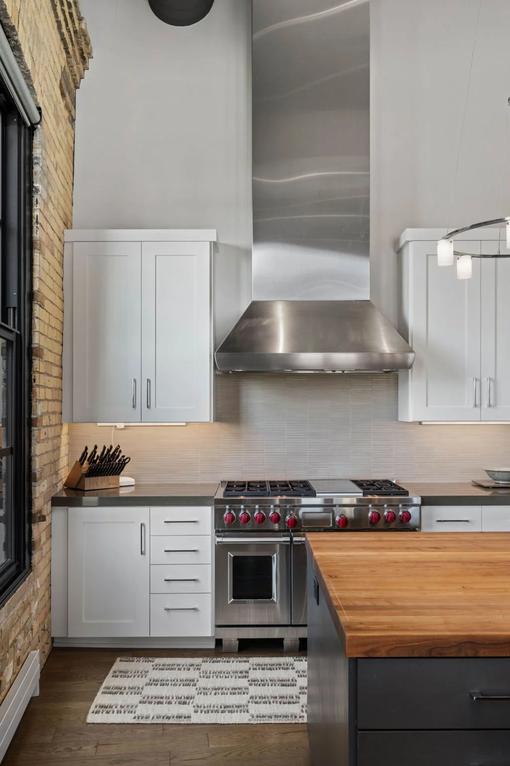 29-web-or-mls-117-portland-ave-302.jpg