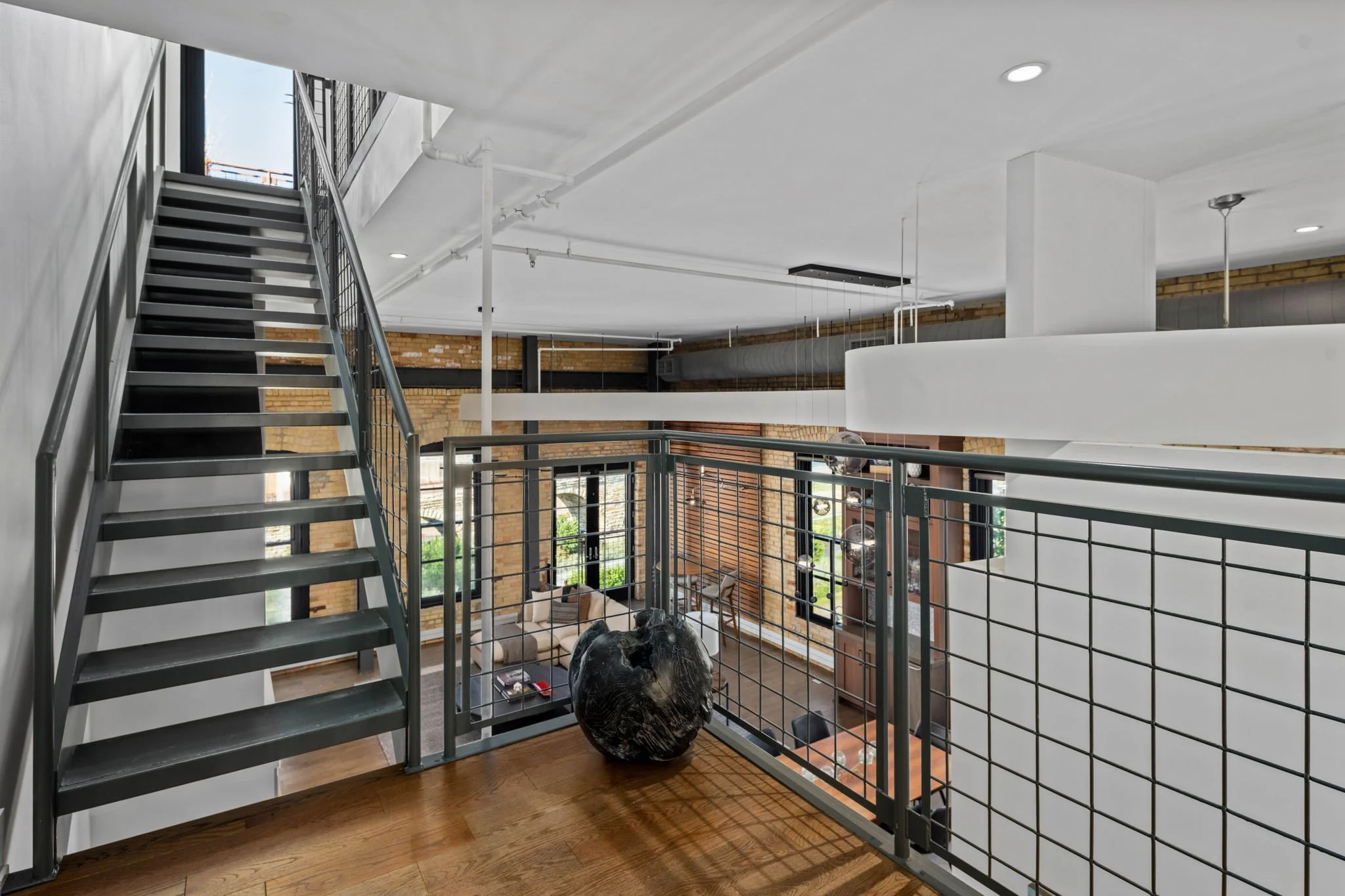 40-web-or-mls-117-portland-ave-302.jpg