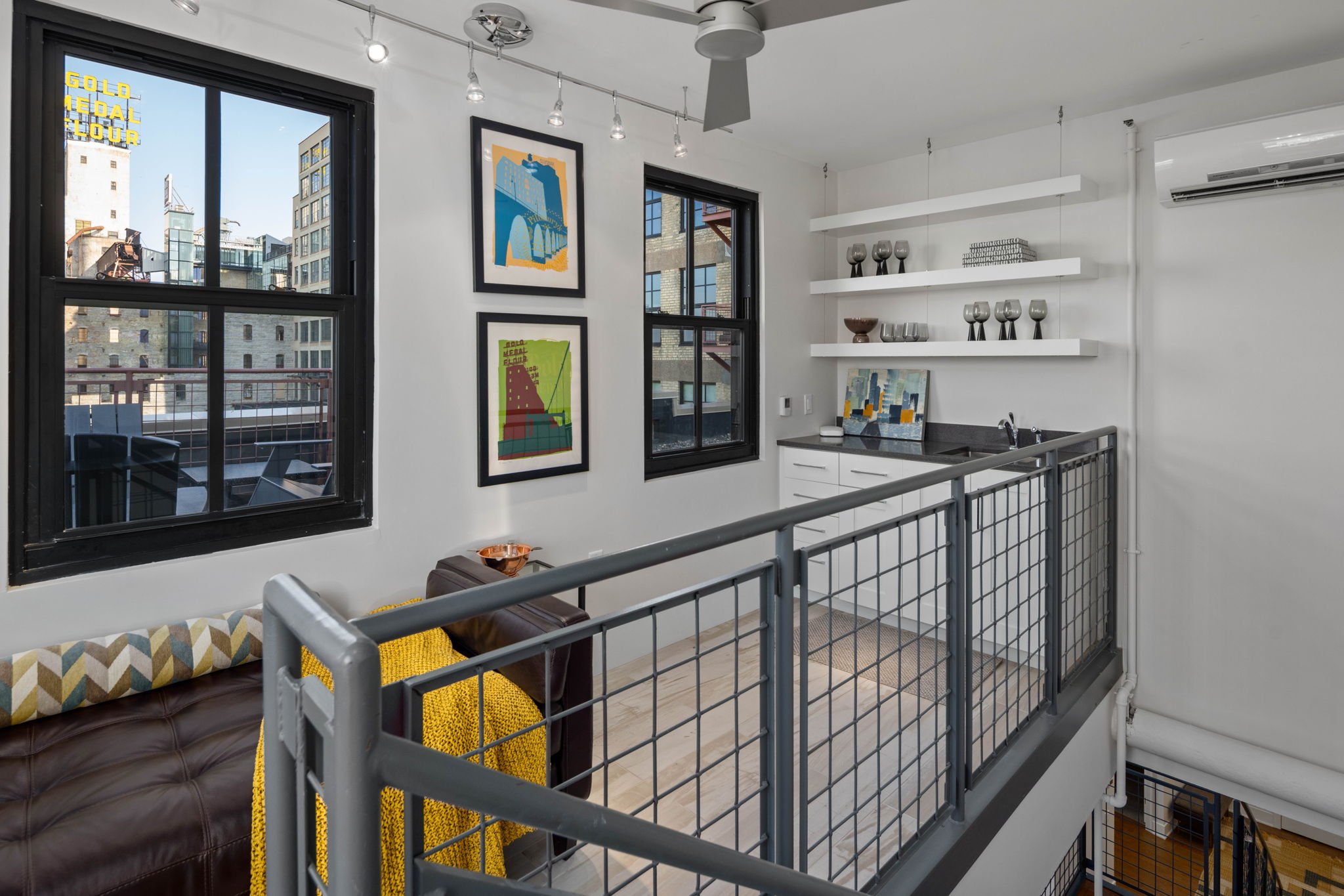 41-web-or-mls-117-portland-ave-302.jpg