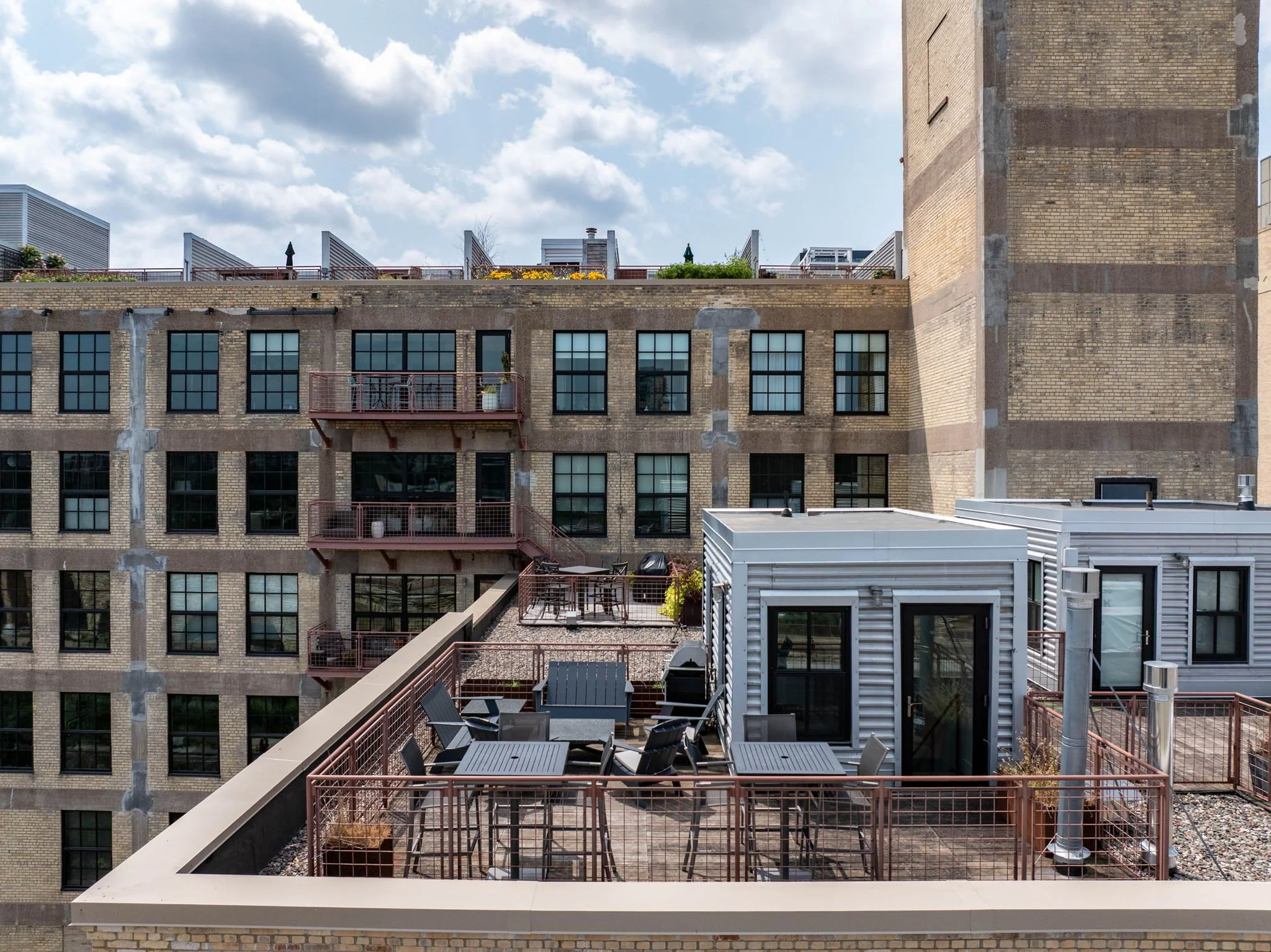 51-web-or-mls-117-portland-ave-302.jpg