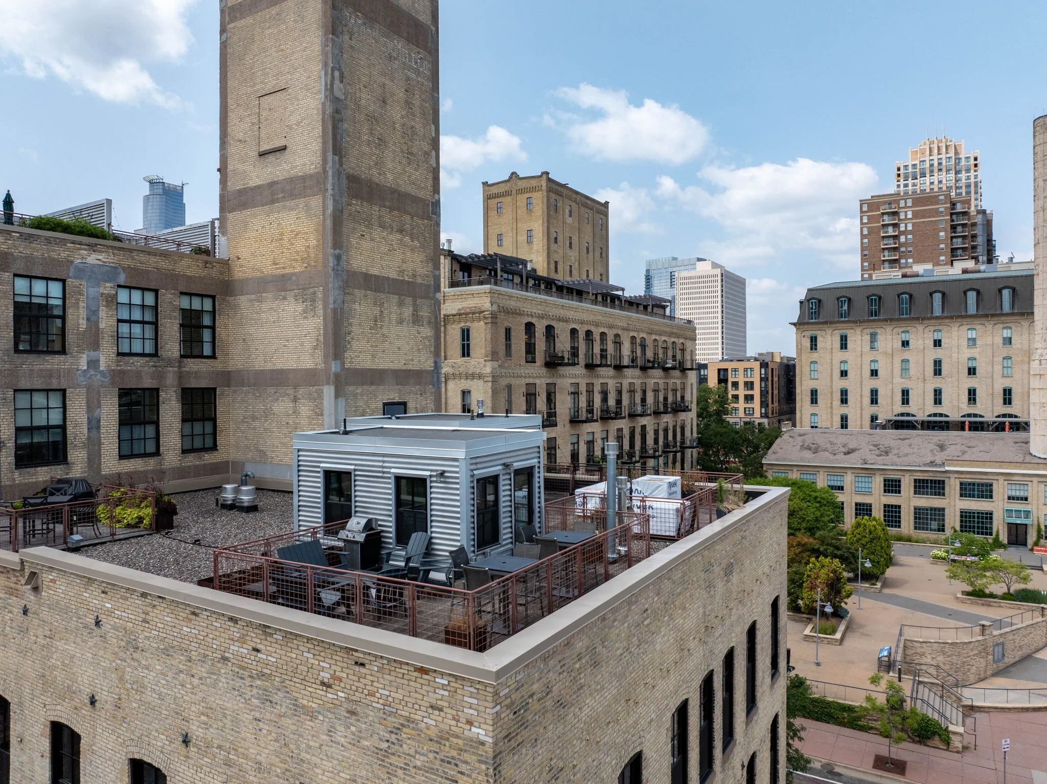 53-web-or-mls-117-portland-ave-302.jpg