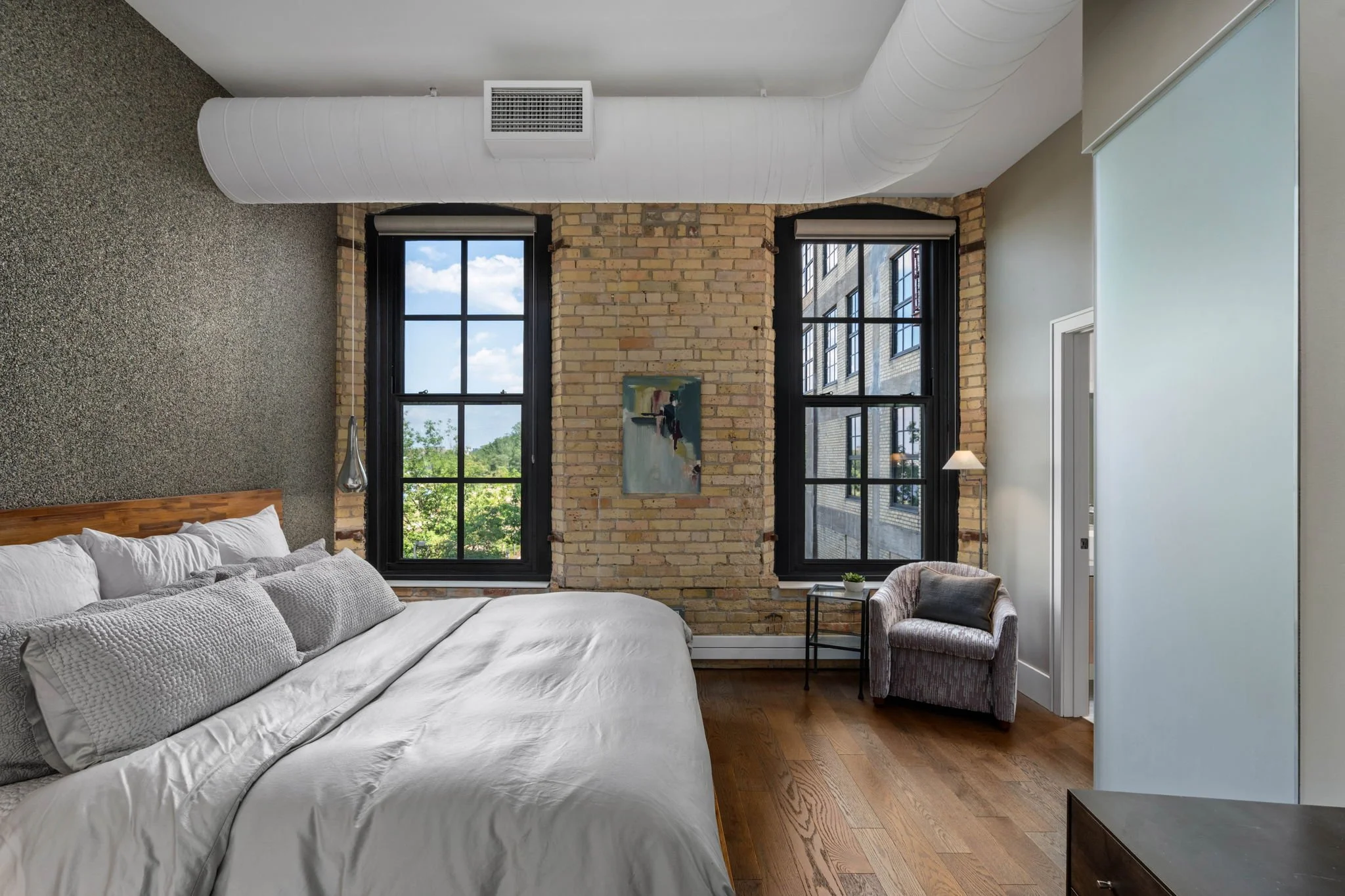 66-web-or-mls-117-portland-ave-302.jpg