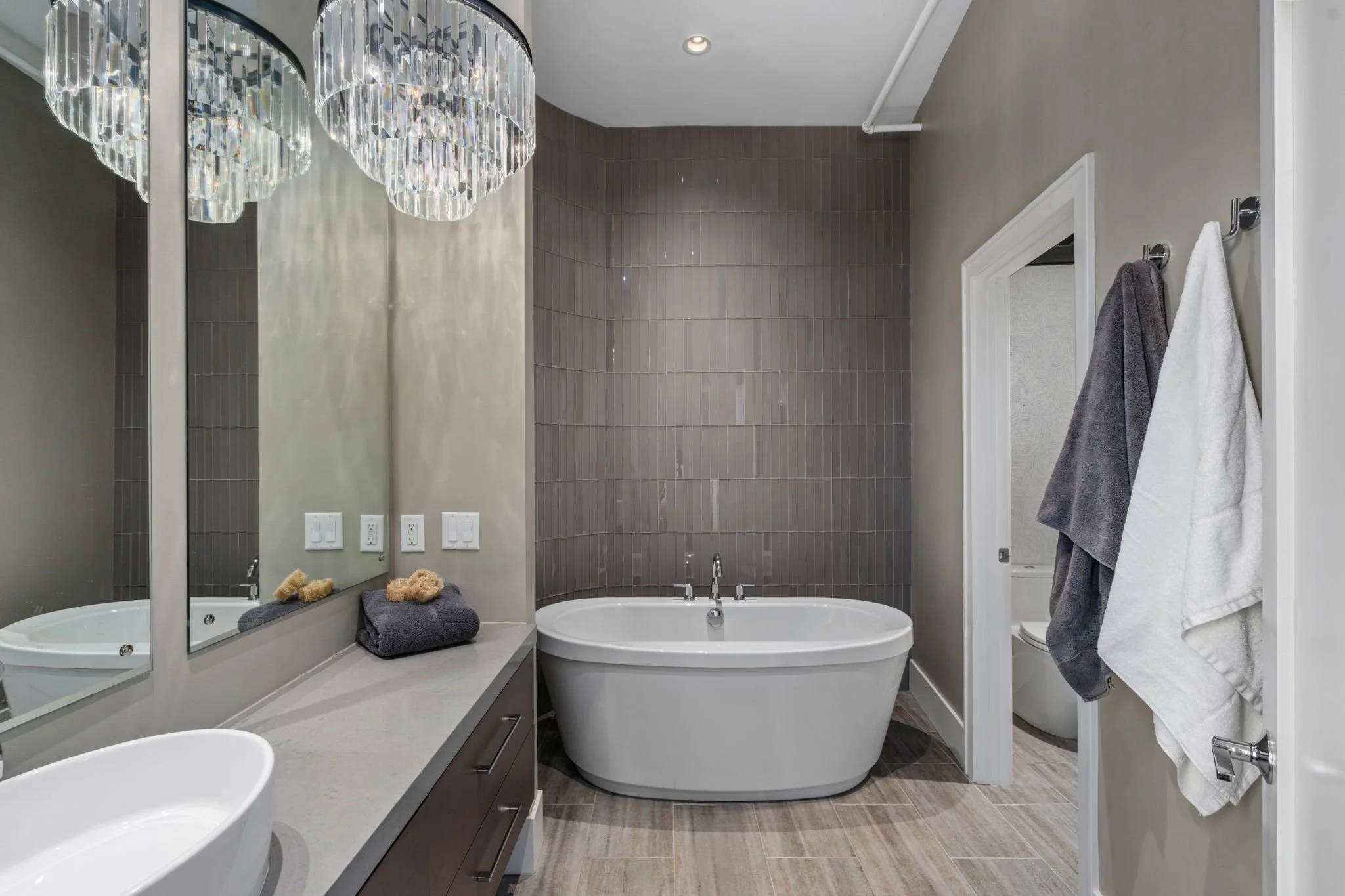 69-web-or-mls-117-portland-ave-302.jpg
