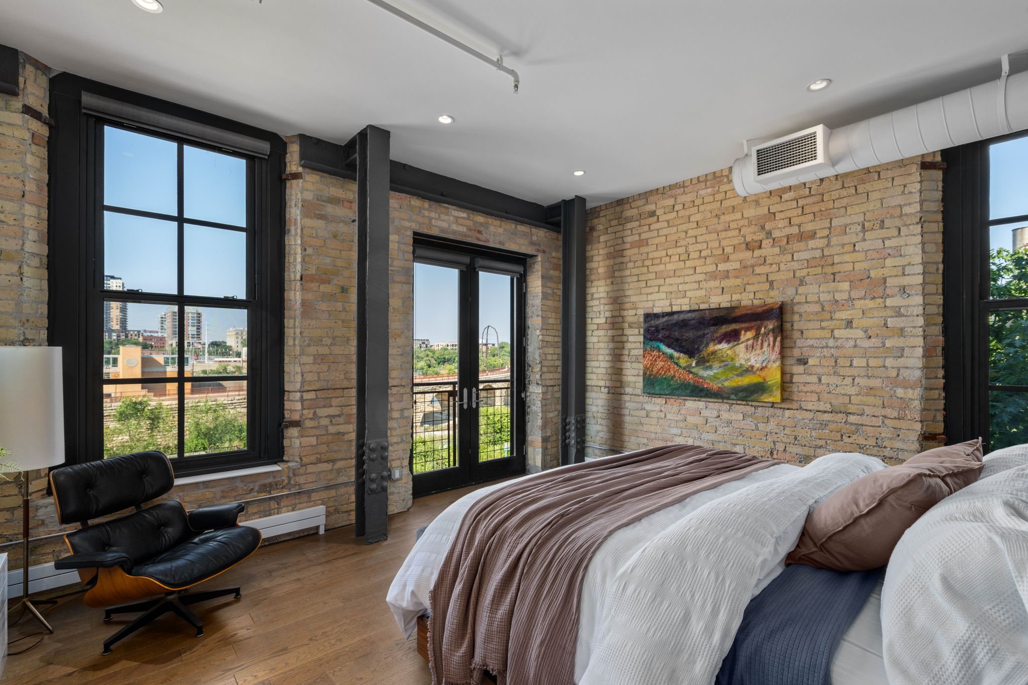 76-web-or-mls-117-portland-ave-302.jpg