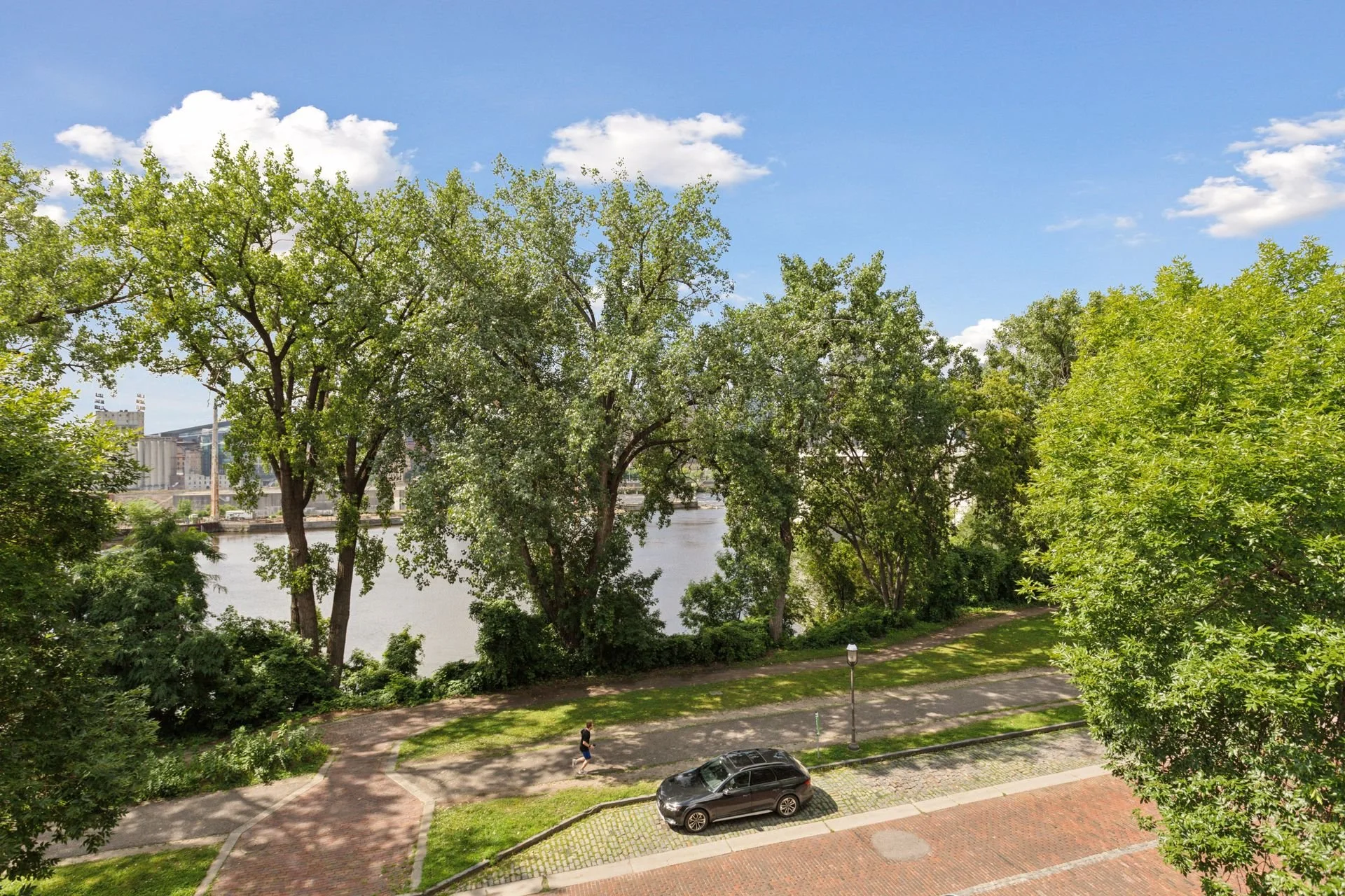 100 2nd Street SE #406- Spacecrafting - 0087.jpg