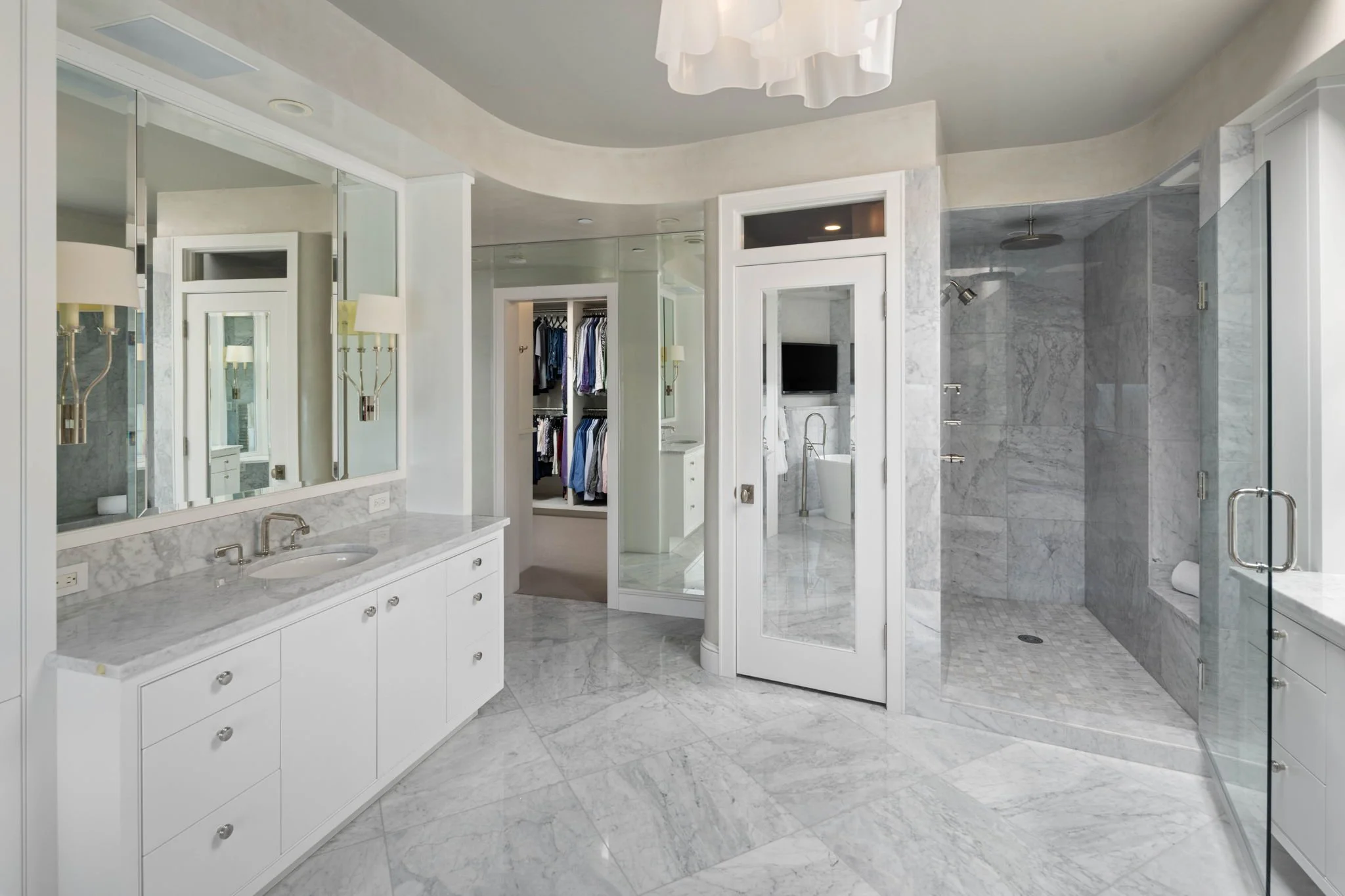 21-web-or-mls-110-bank-st-se-l2801.jpg