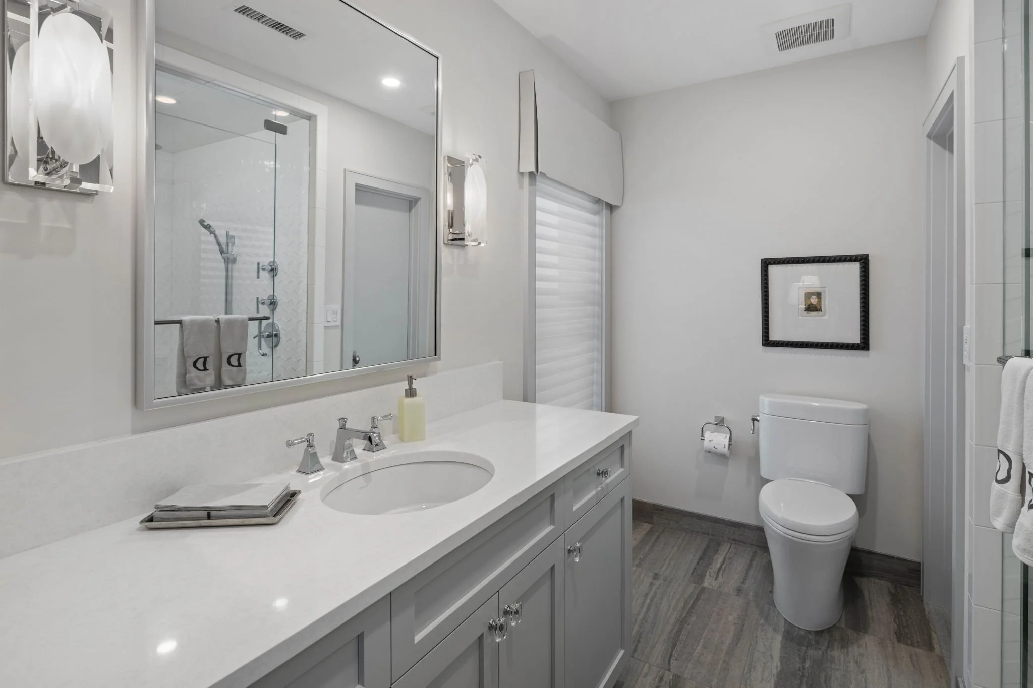29-web-or-mls-110-bank-st-se-l2801.jpg