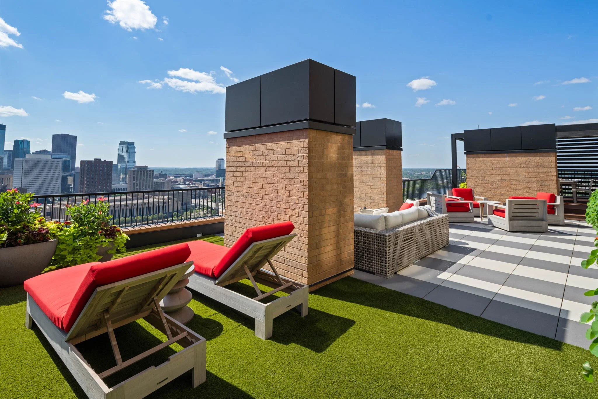 39-web-or-mls-110-bank-st-se-l2801.jpg