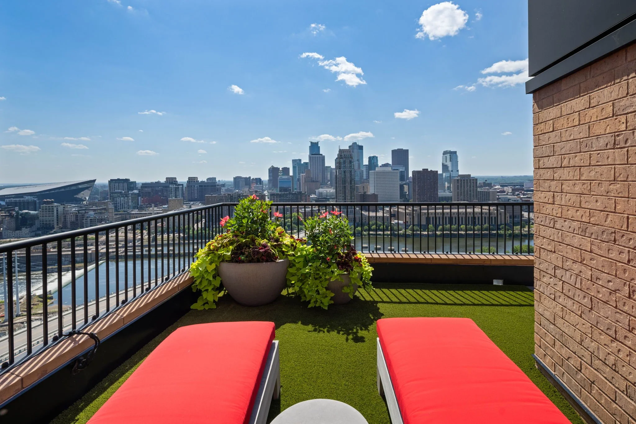40-web-or-mls-110-bank-st-se-l2801.jpg