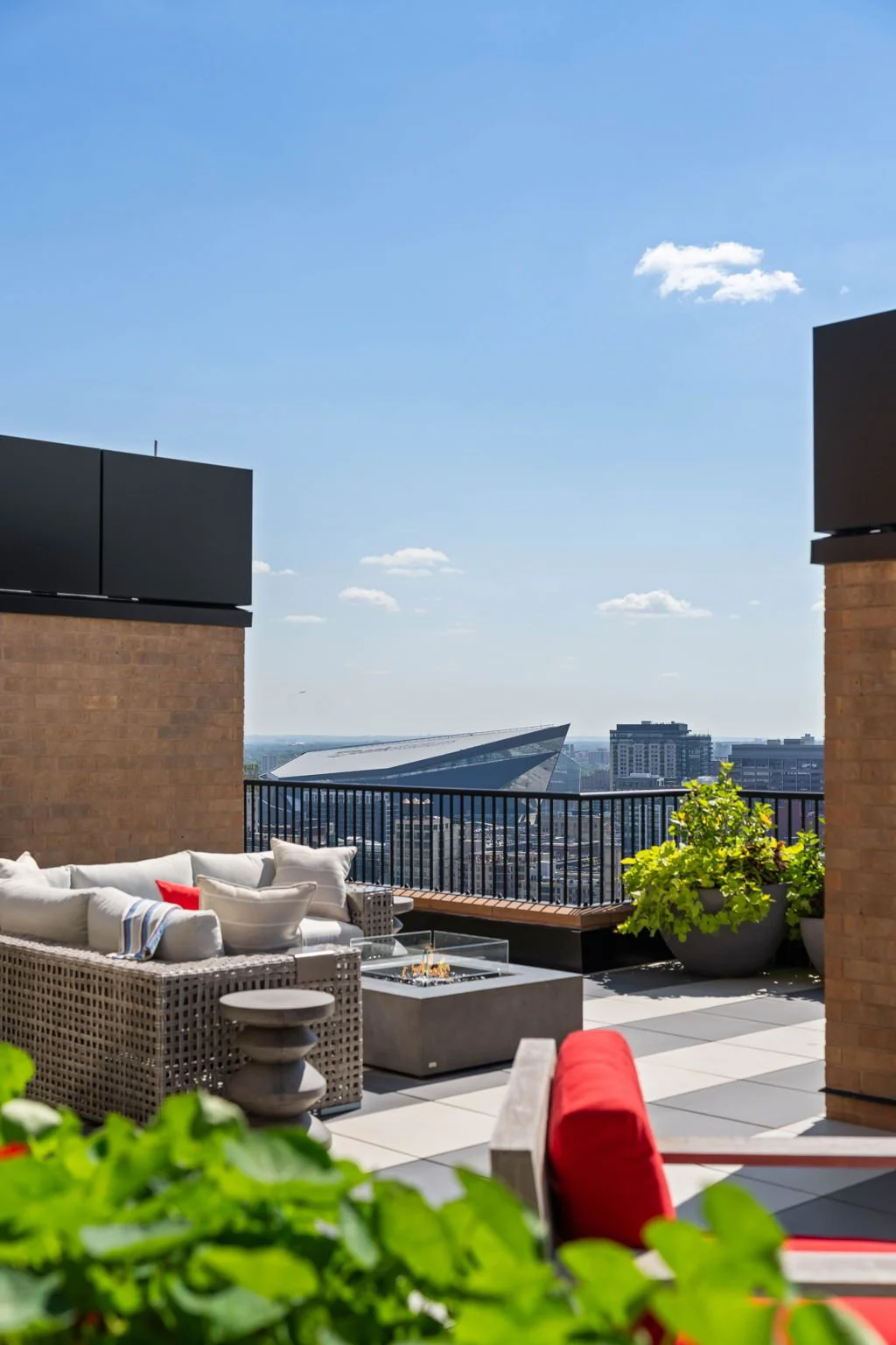 52-web-or-mls-110-bank-st-se-l2801.jpg