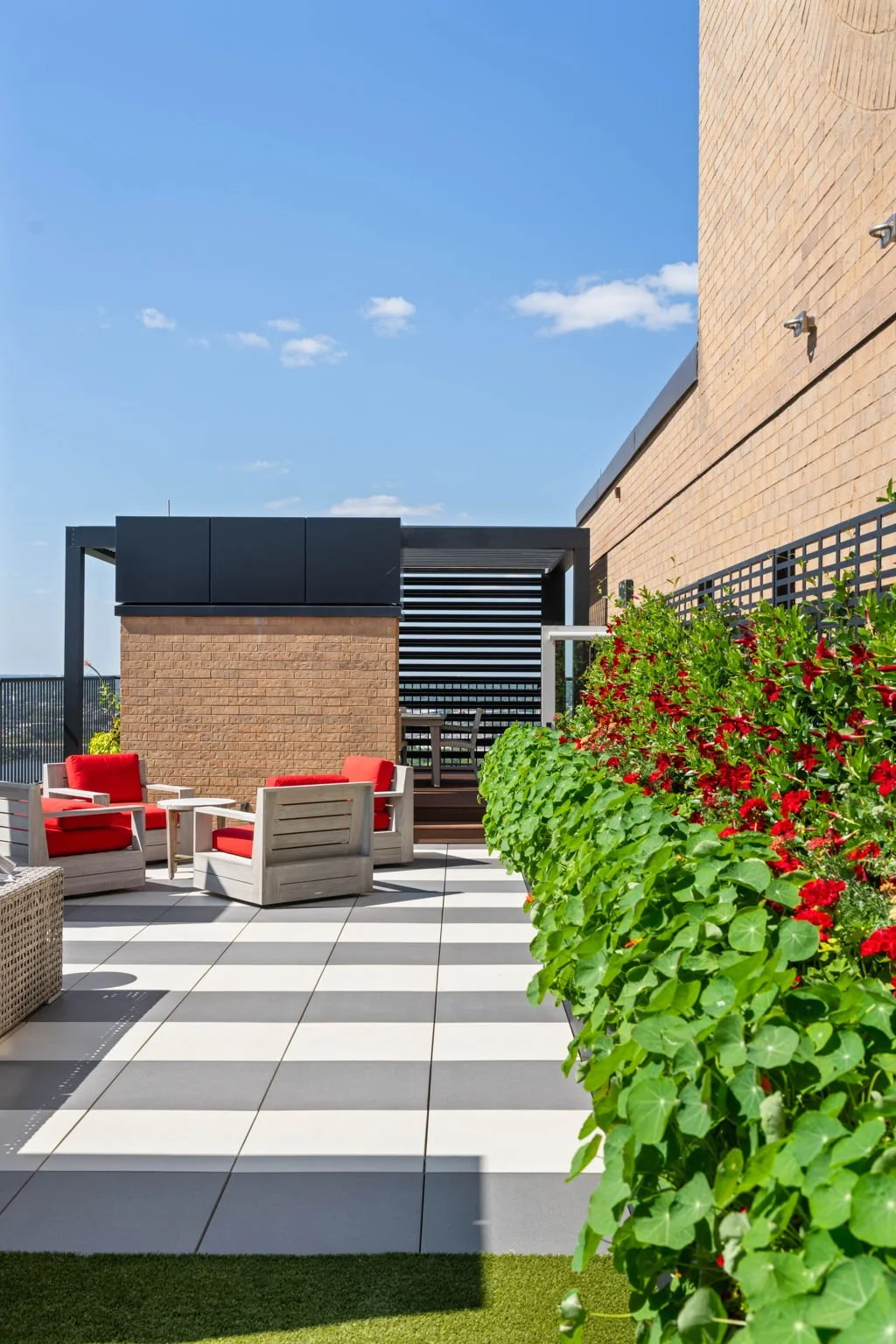56-web-or-mls-110-bank-st-se-l2801.jpg