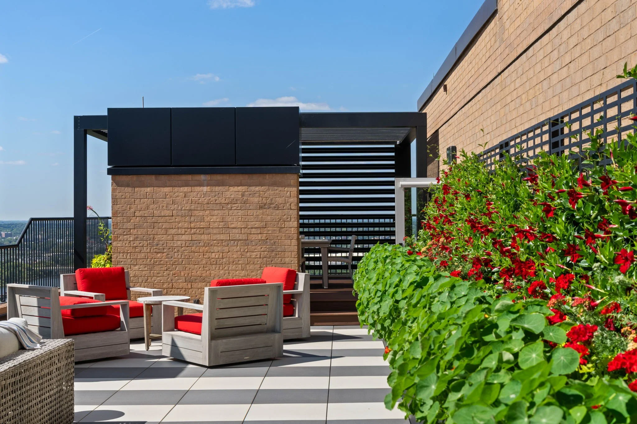 58-web-or-mls-110-bank-st-se-l2801.jpg