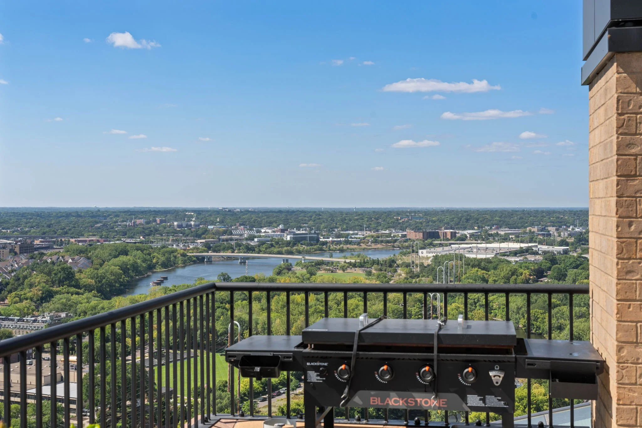62-web-or-mls-110-bank-st-se-l2801.jpg