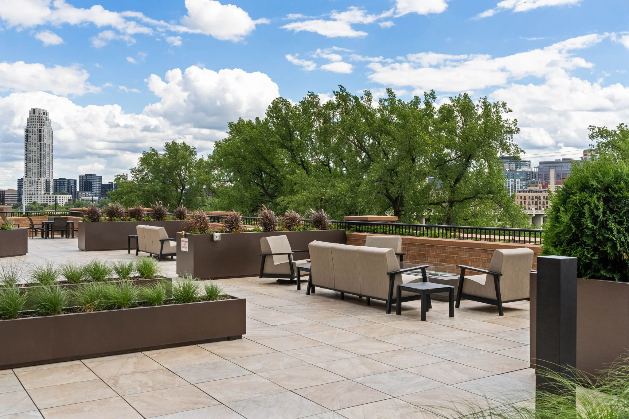72-web-or-mls-110-bank-st-se-l2801.jpg