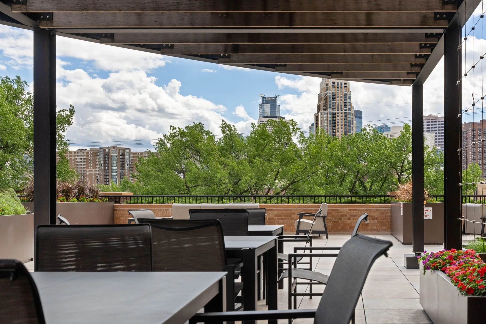 77-web-or-mls-110-bank-st-se-l2801.jpg