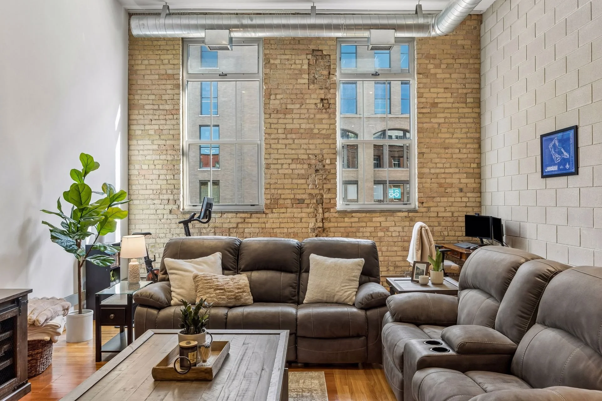 801 Washington Lofts #220 | North Loop | $450,000 | Available