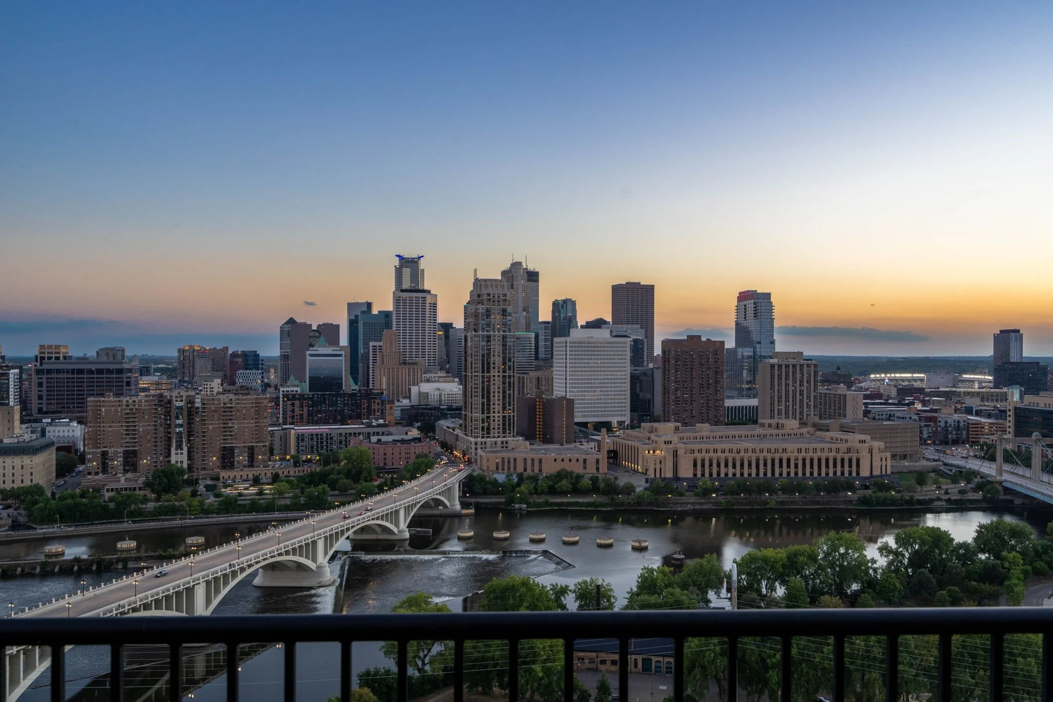10-web-or-mls-110-bank-st-se-l2801.jpg