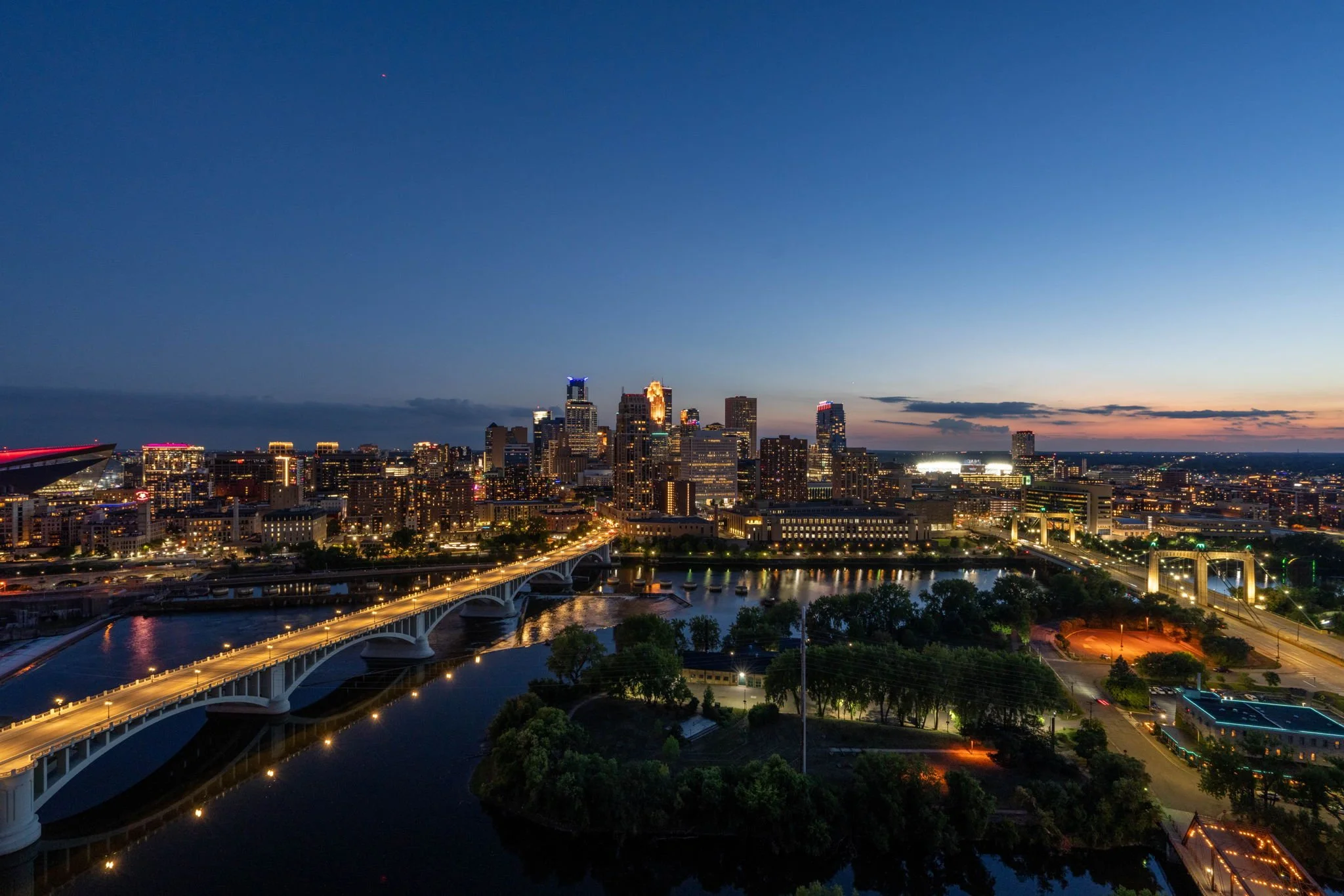 20-web-or-mls-110-bank-st-se-l2801.jpg
