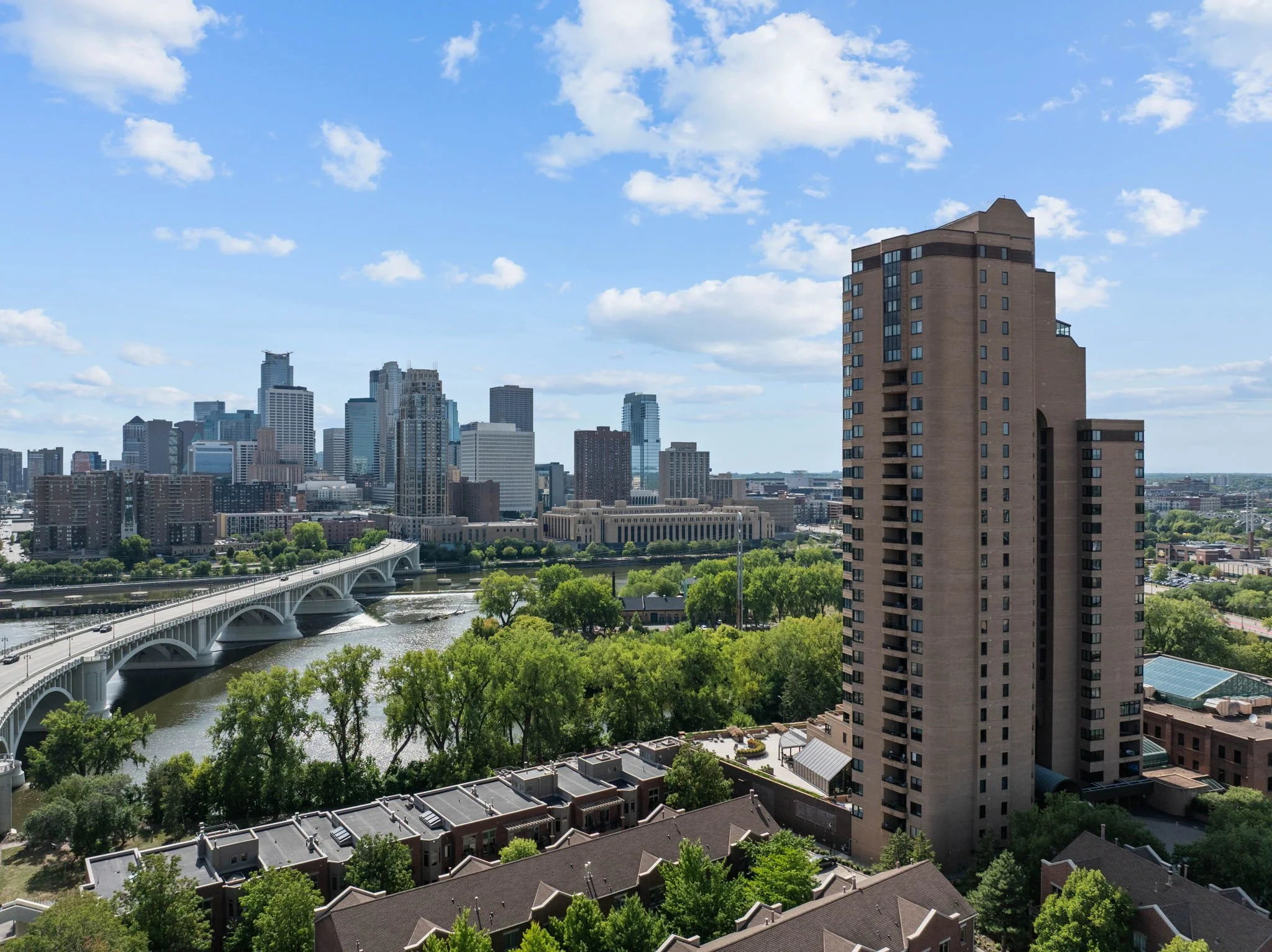 102-web-or-mls-110-bank-st-se-l2801.jpg