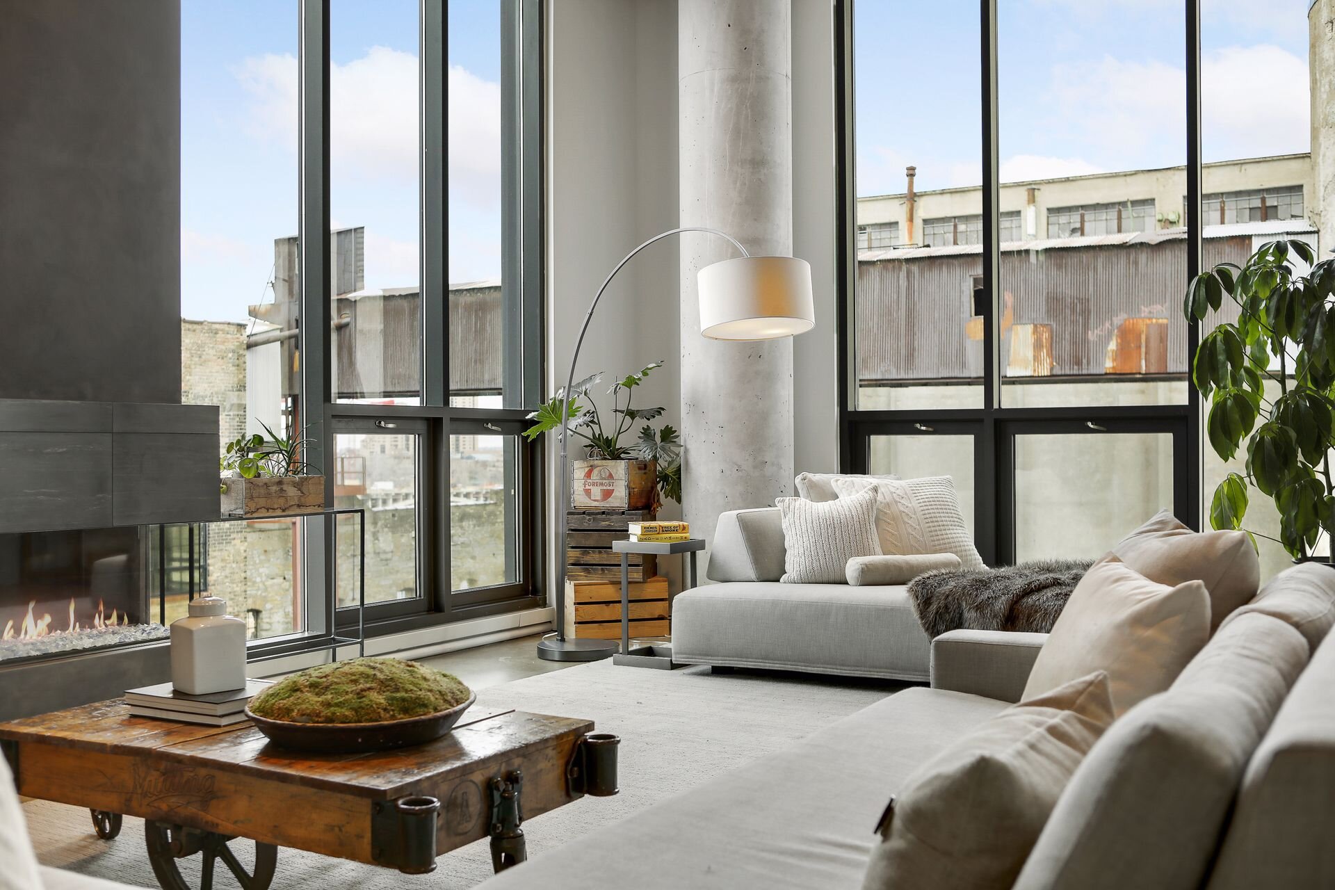 HL 701 - 1 (2021).jpg