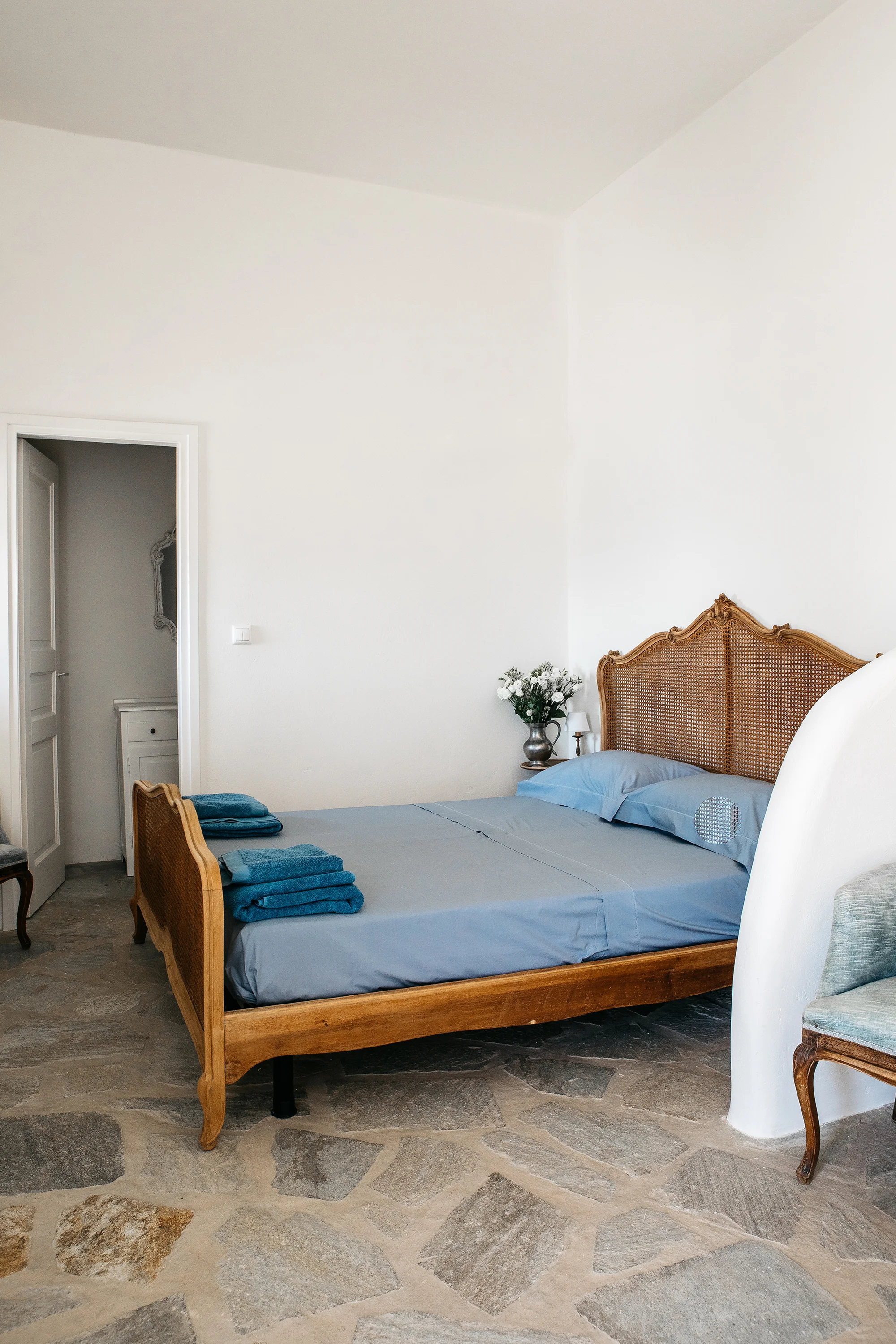 red-mullet-bedroom_renee-kemps.jpg