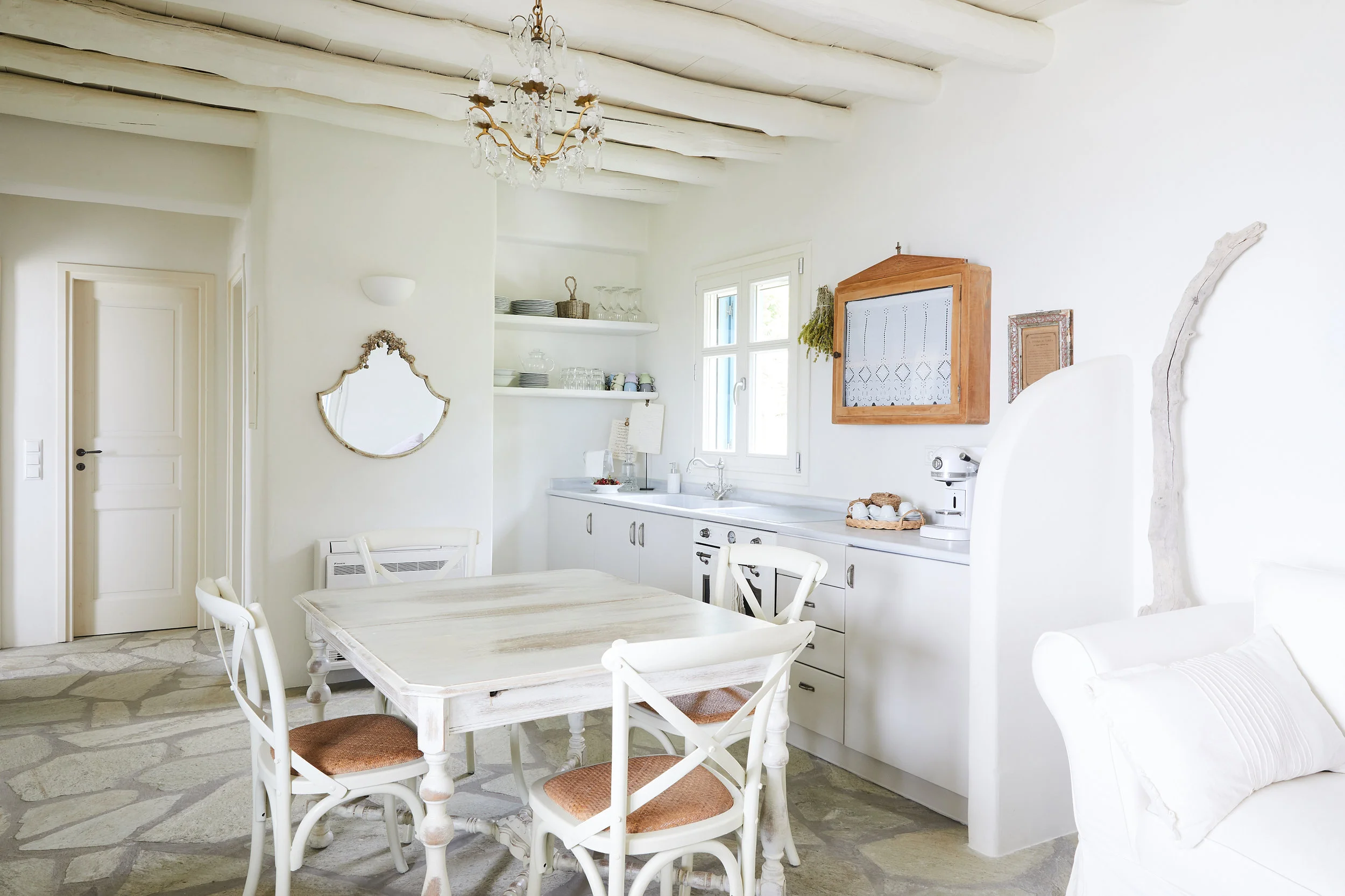 Melisses_Interiors_Rooms_Coral_Apt_018.jpg