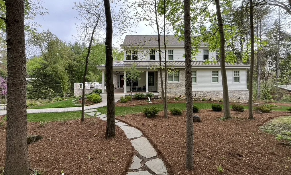 Ext Front Straight.jpeg