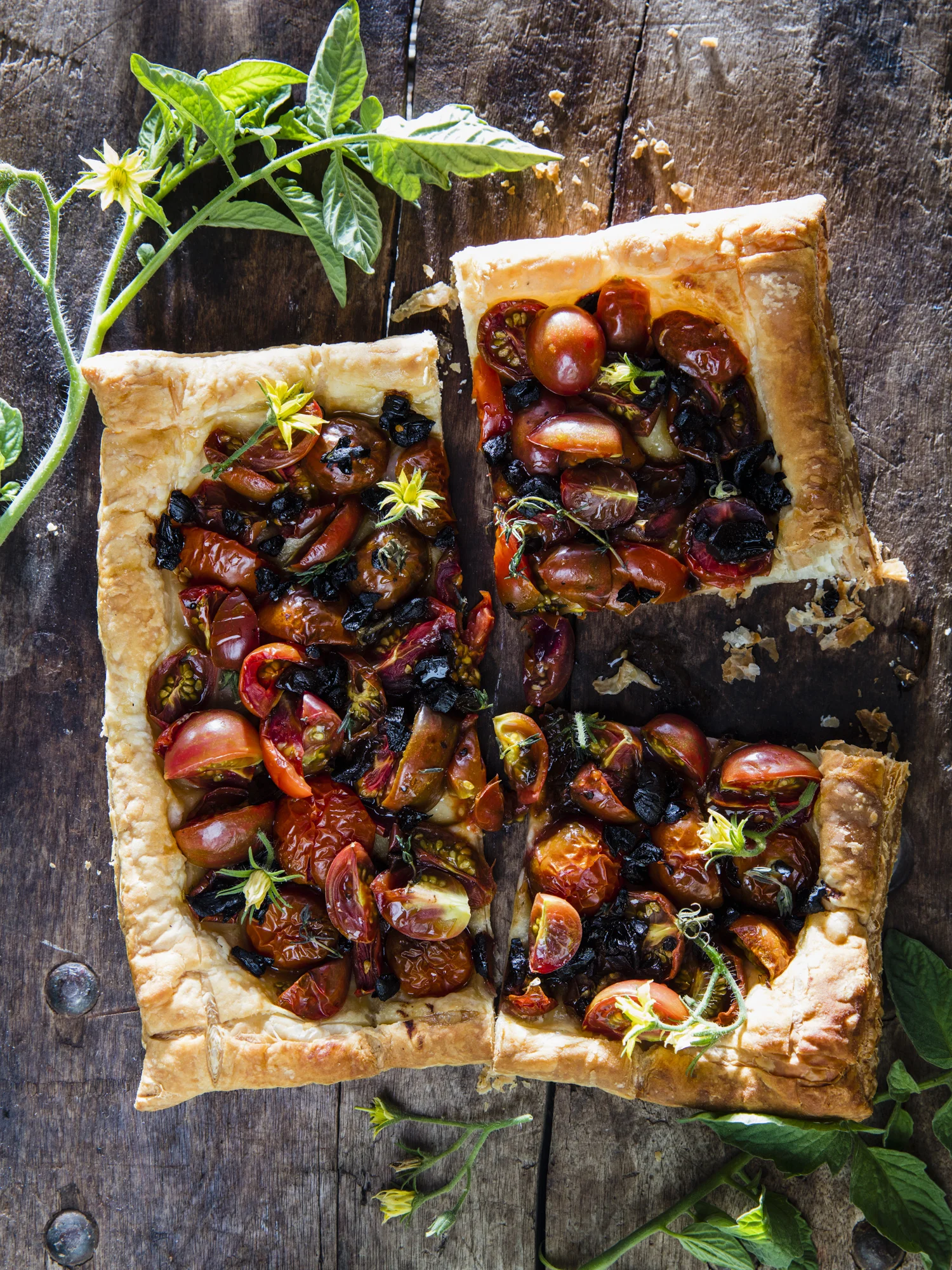 RPS_AppleCreekRanch_HeirloomTomatoBlackGarlicGalette_3128.jpg