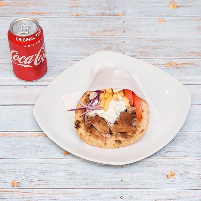 Gyro Wraps back in stock 😄 Order from @deliveroo or call us and then collect in store &bull;
&bull;
&bull;
&bull;
#uncletonystaverna #greekrestaurant #greek #cypriot #souvlaki #souvlakia #souvla #gyro #finchleycentral #uncletonys #eatin #takeaway #r