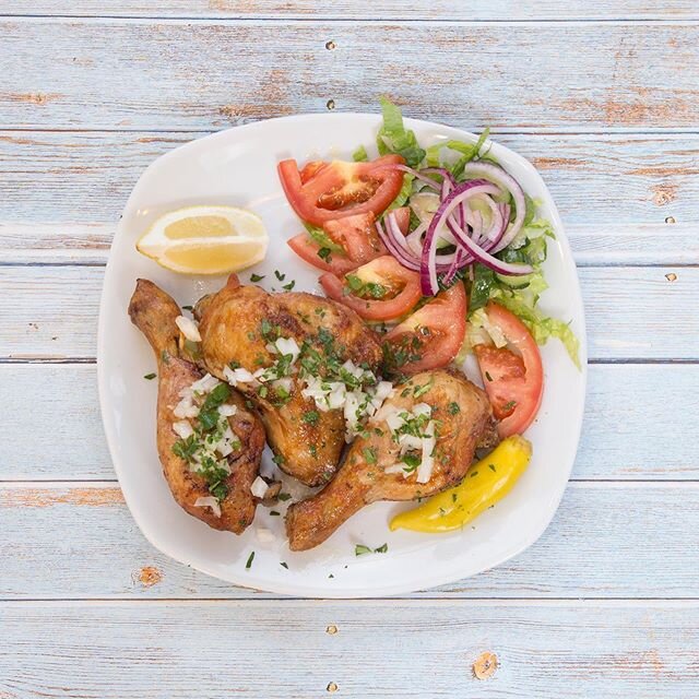 Chicken souvla, full of flavour 😋| Order from @deliveroo or call and collect in store 😄 &bull;
&bull;
&bull;
&bull;
#uncletonystaverna #greekrestaurant #greek #cypriot #souvlaki #souvlakia #souvla #gyro #finchleycentral #uncletonys #eatin #takeaway