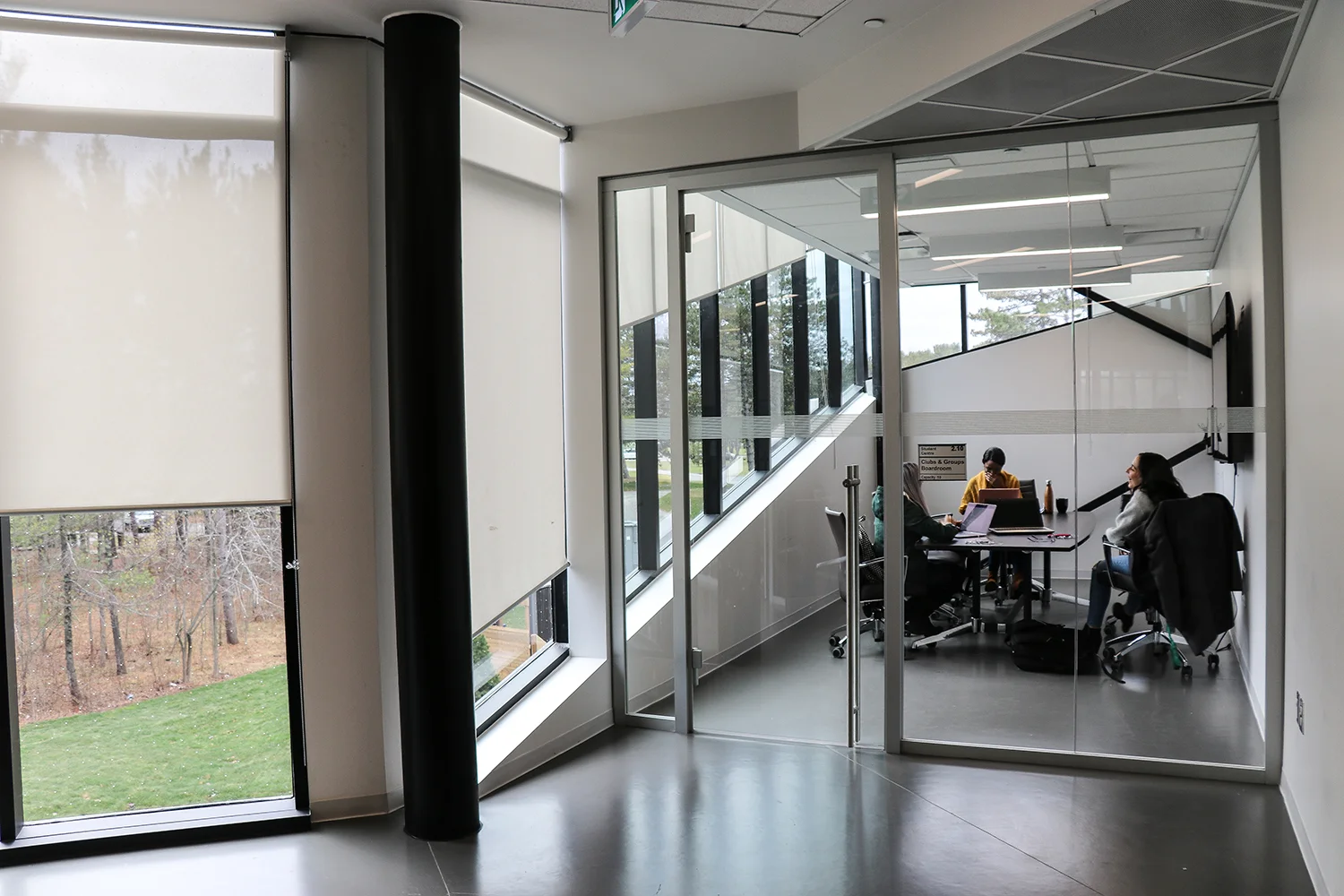 student-centre.slideshow.09.jpg